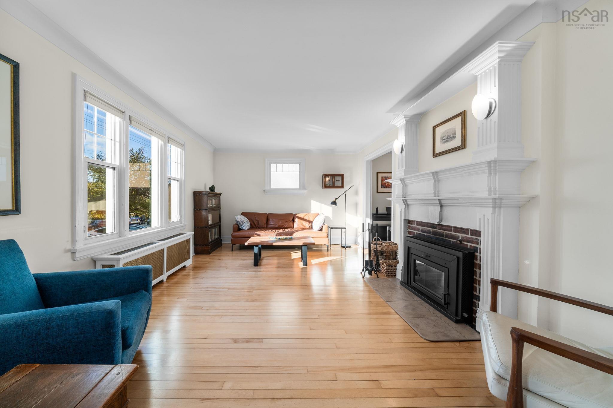 $774,900.00: 6869 Quinpool Road, Halifax