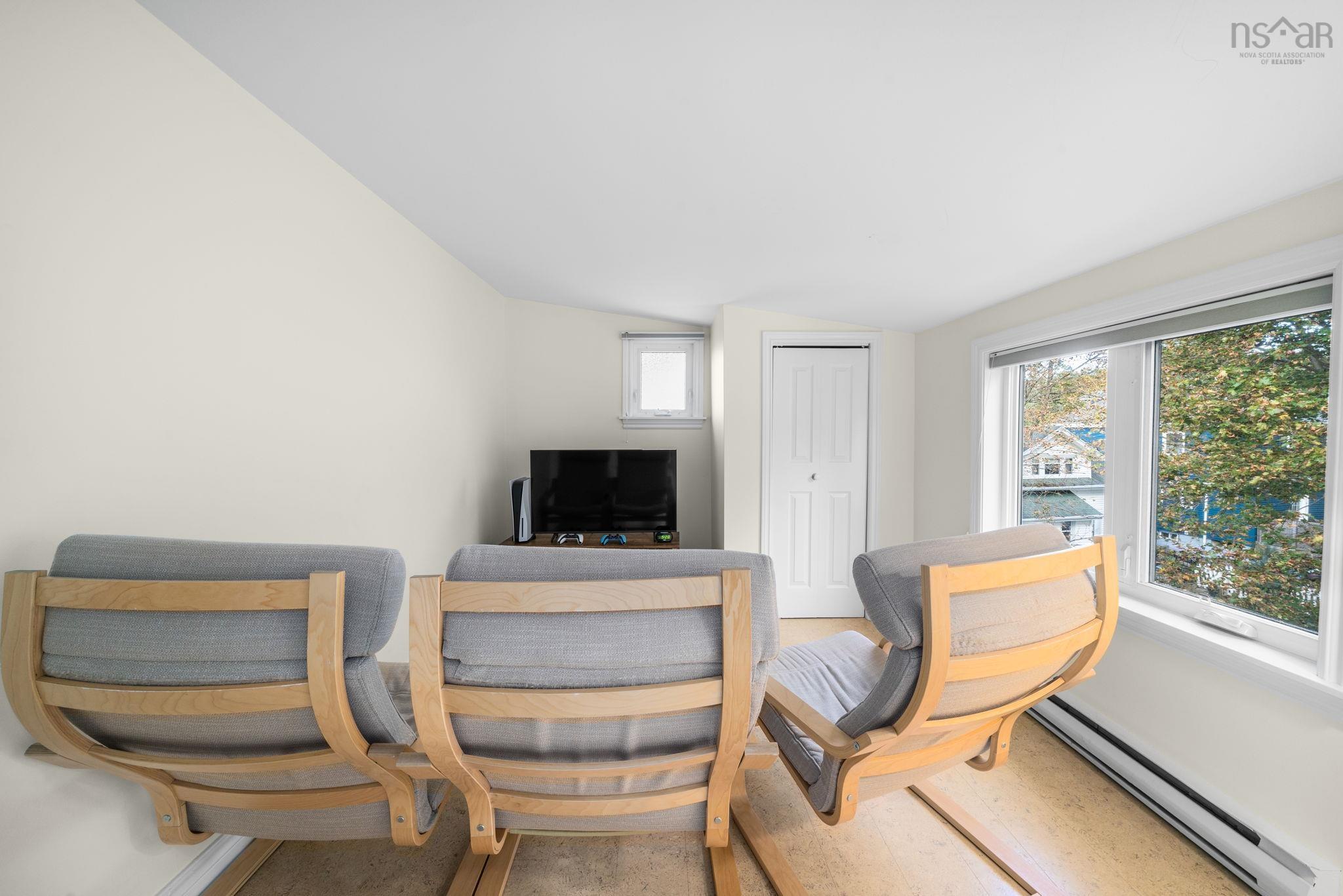 $774,900.00: 6869 Quinpool Road, Halifax