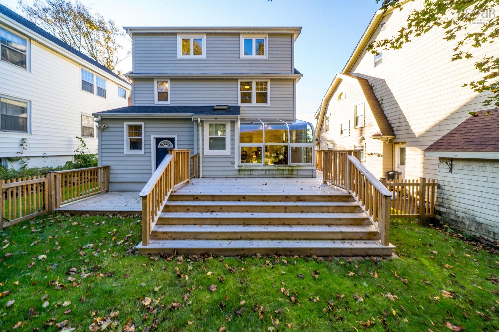 $774,900.00: 6869 Quinpool Road, Halifax