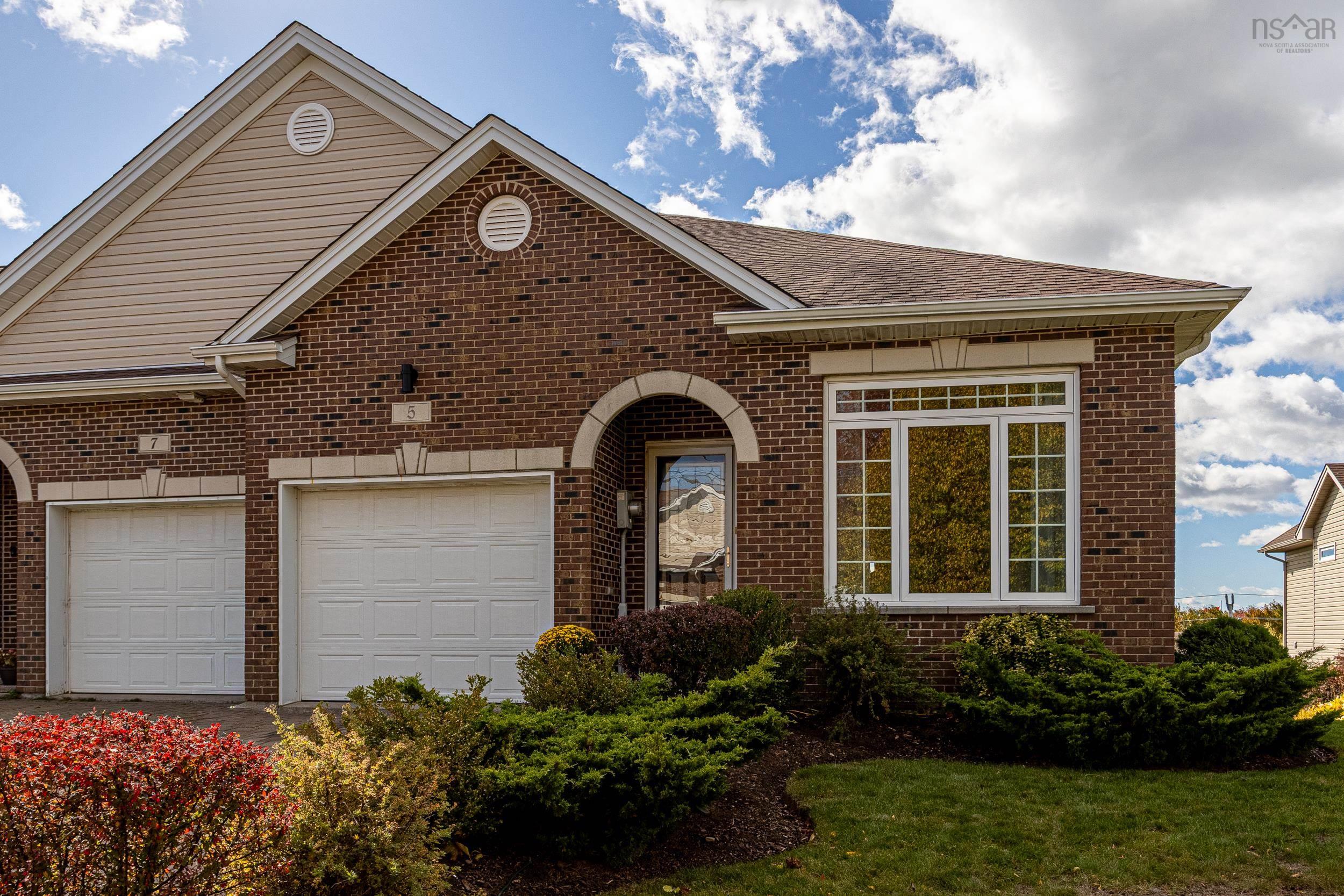 $659,000.00: 5 Cloverfield Court, Dartmouth