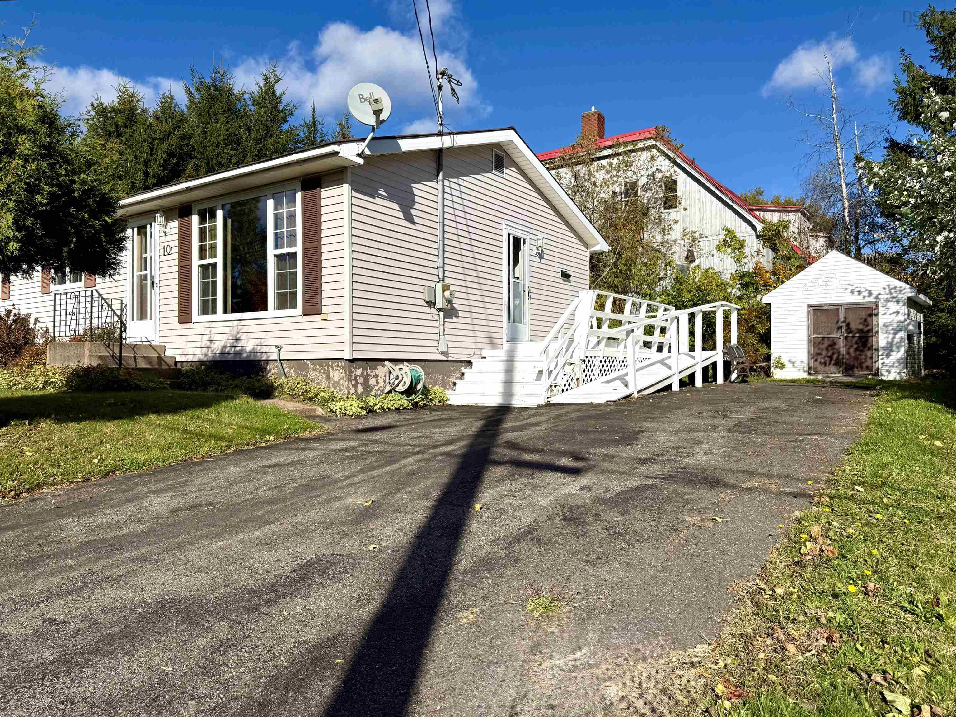 10 Chapel Street, Springhill, NS (MLS 202626056)