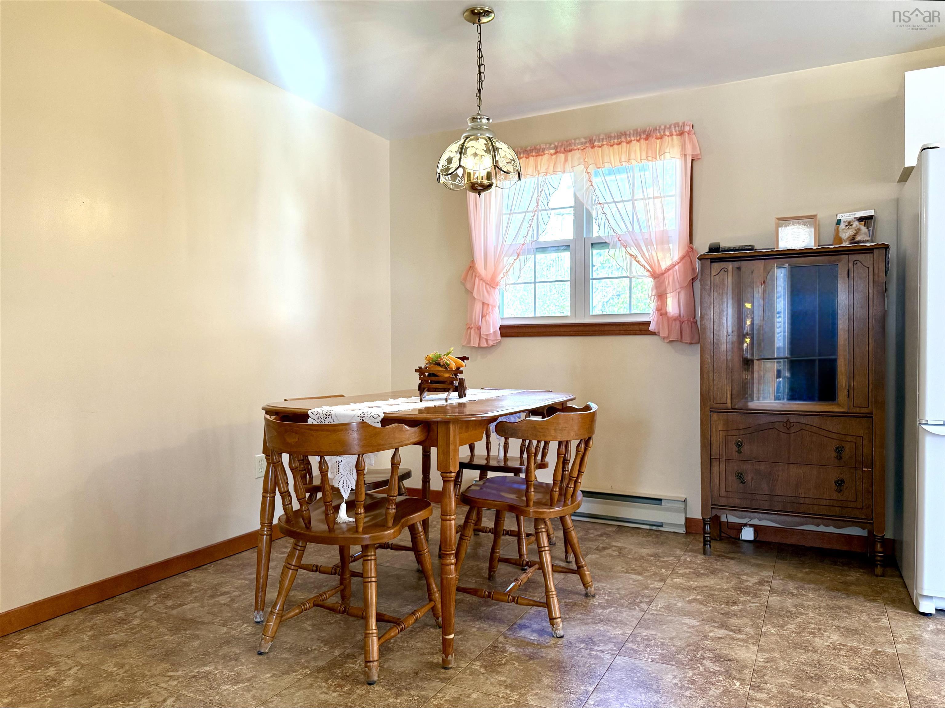 $224,900.00: 10 Chapel Street, Springhill