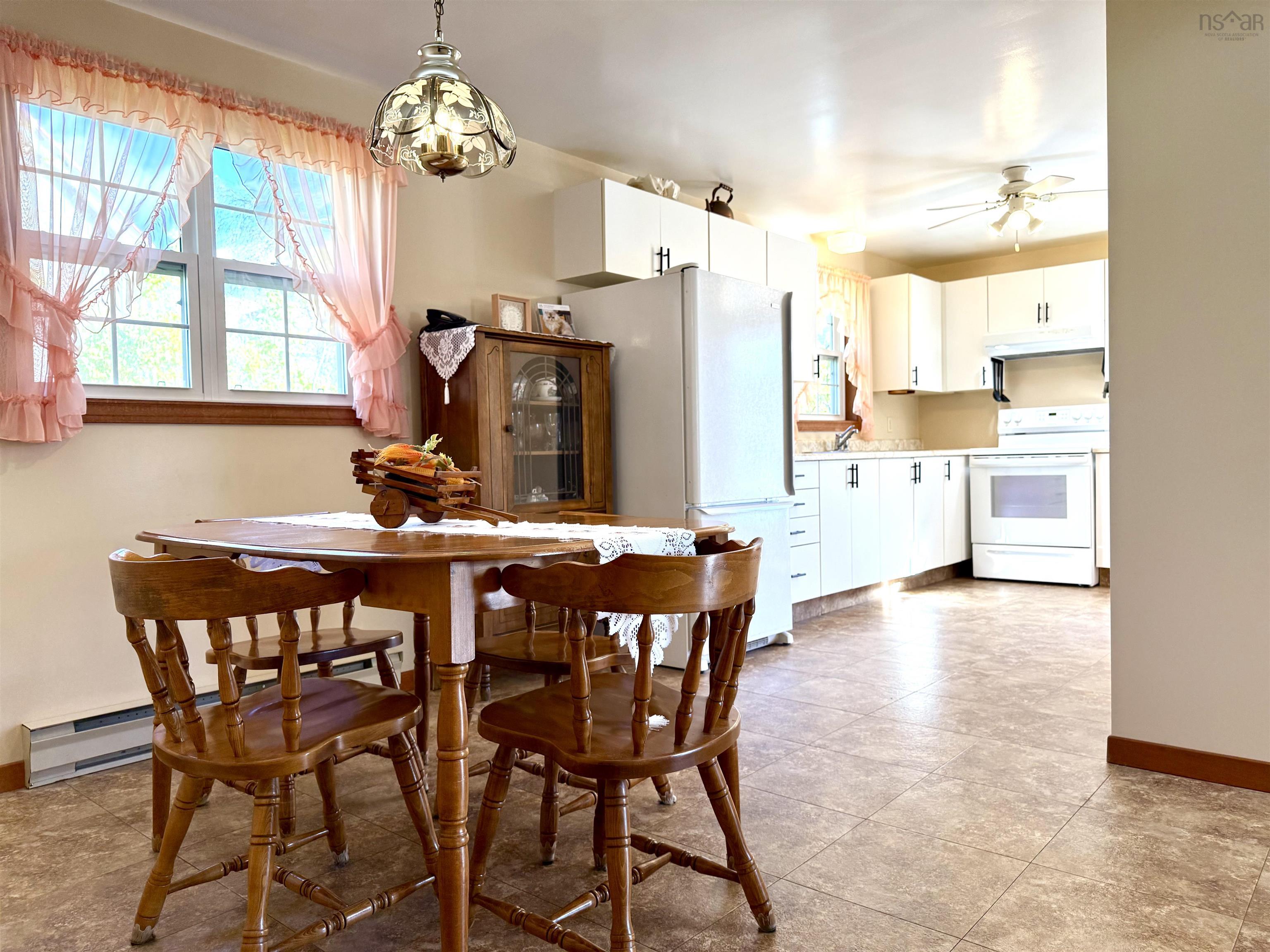 $224,900.00: 10 Chapel Street, Springhill