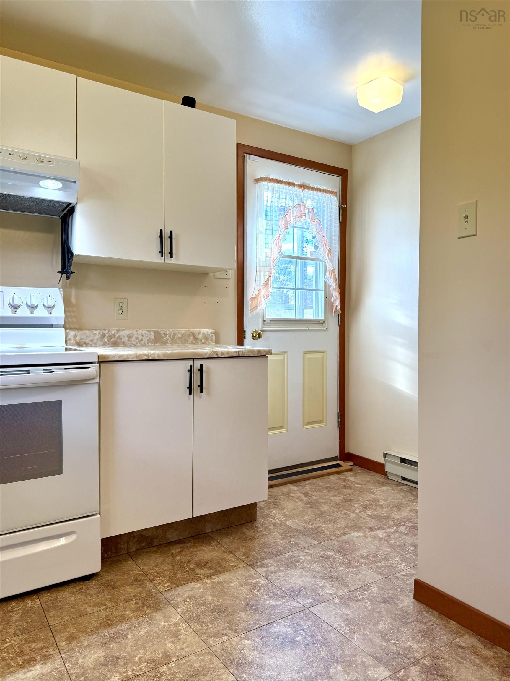 $224,900.00: 10 Chapel Street, Springhill