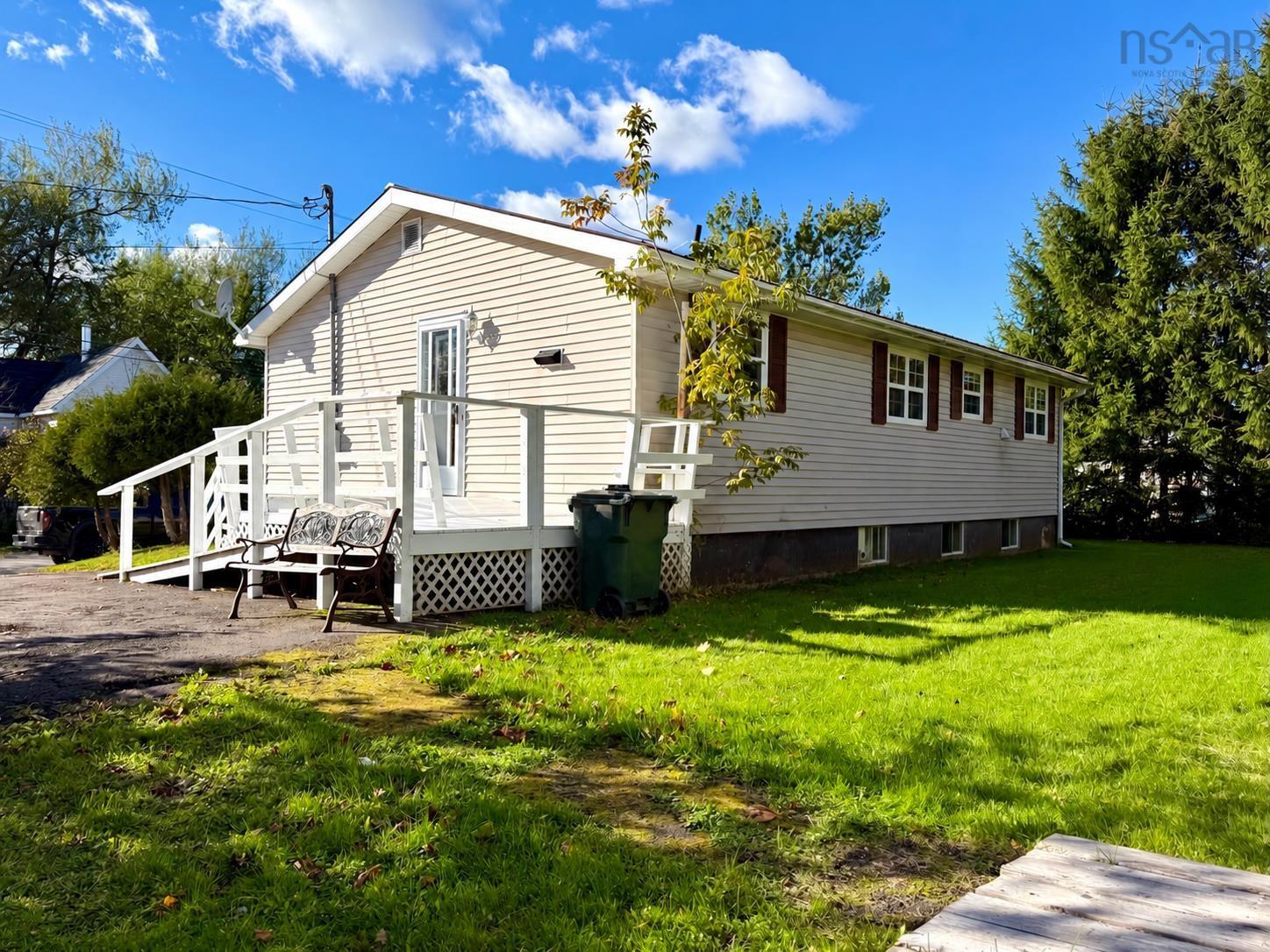 $224,900.00: 10 Chapel Street, Springhill