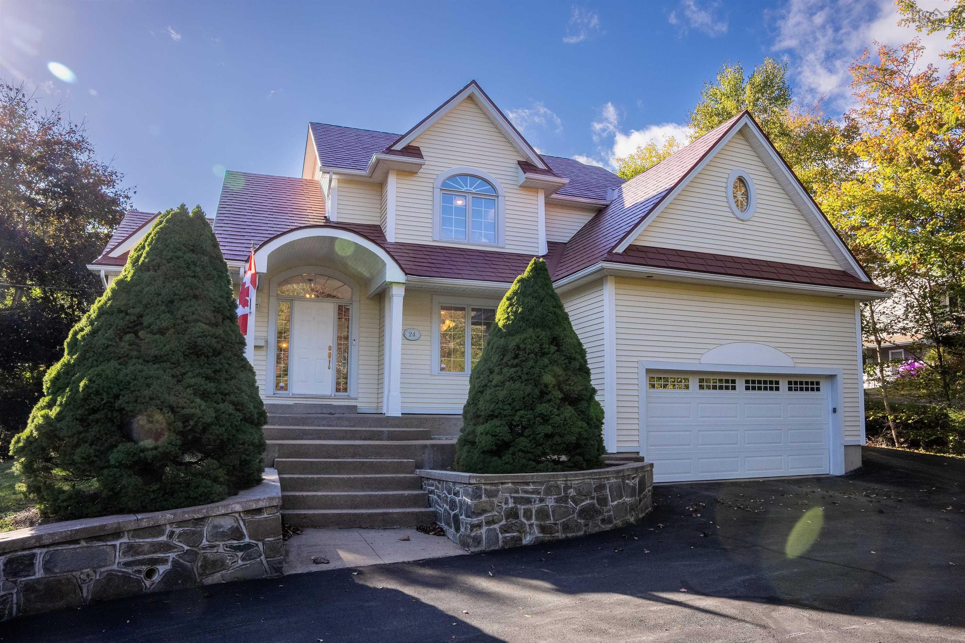 $875,000.00: 24 Nottingham Drive, Stillwater