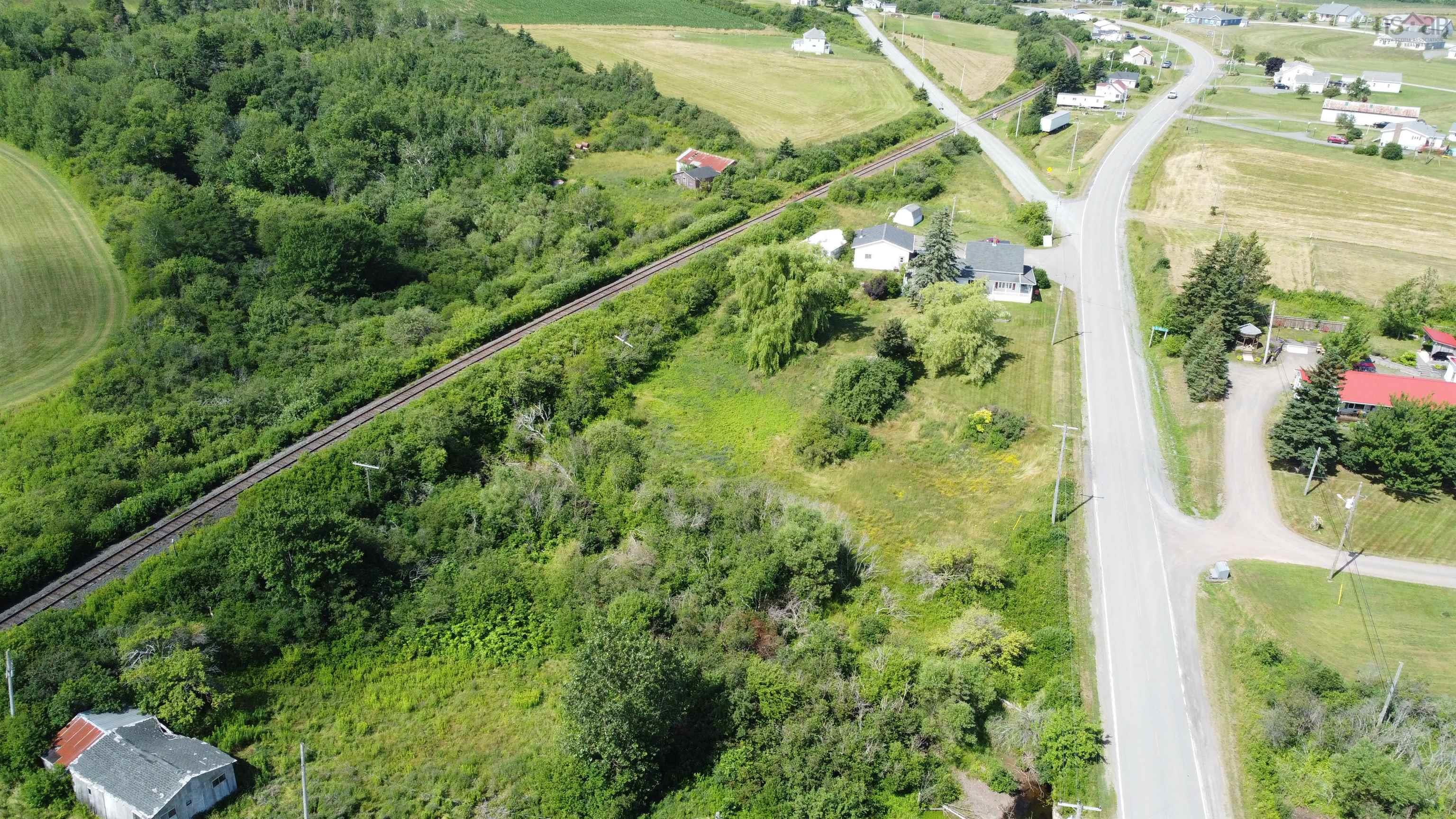 $325,000.00: 9390 Highway 4, Tracadie