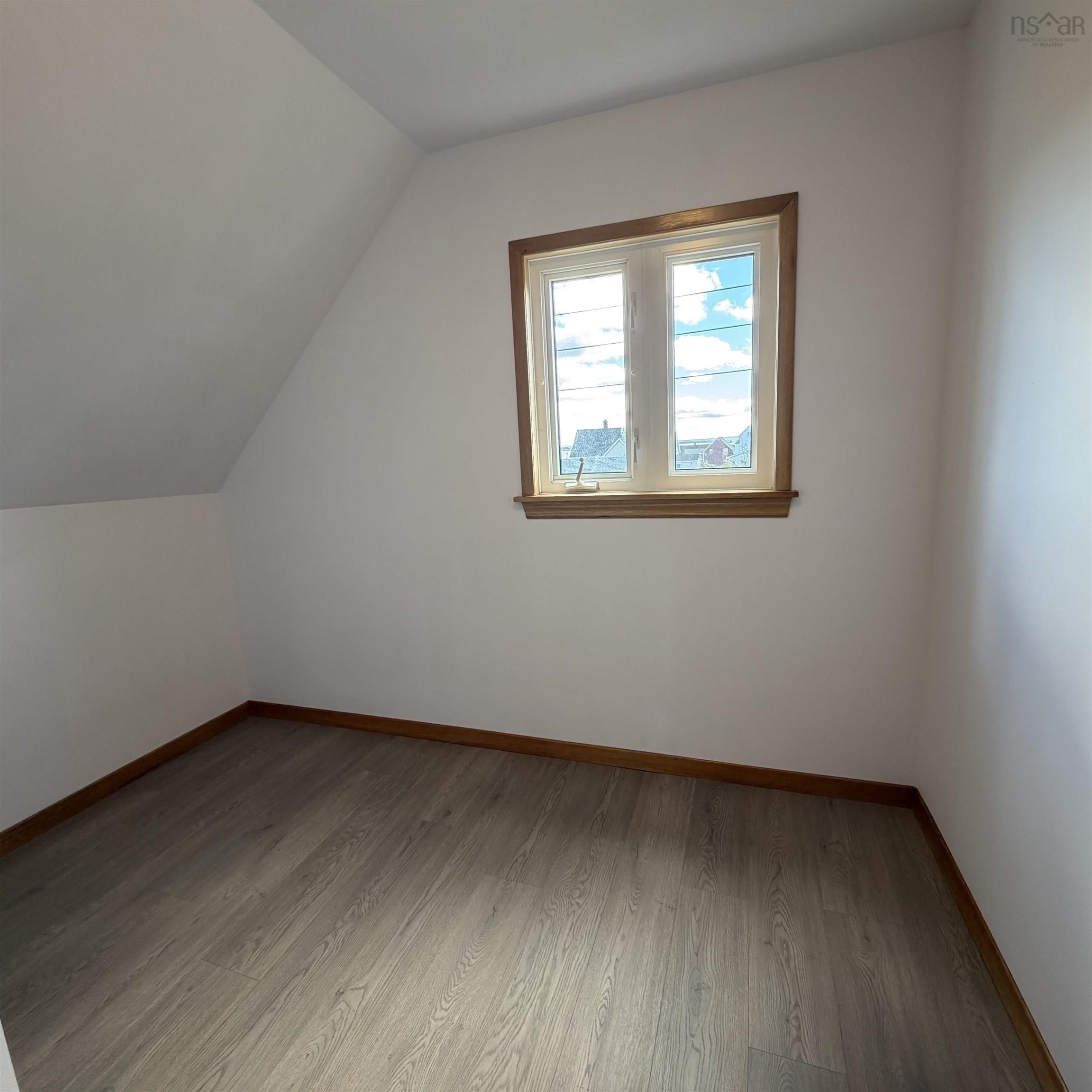 $195,000.00: 65 Cliff Street, Port Morien