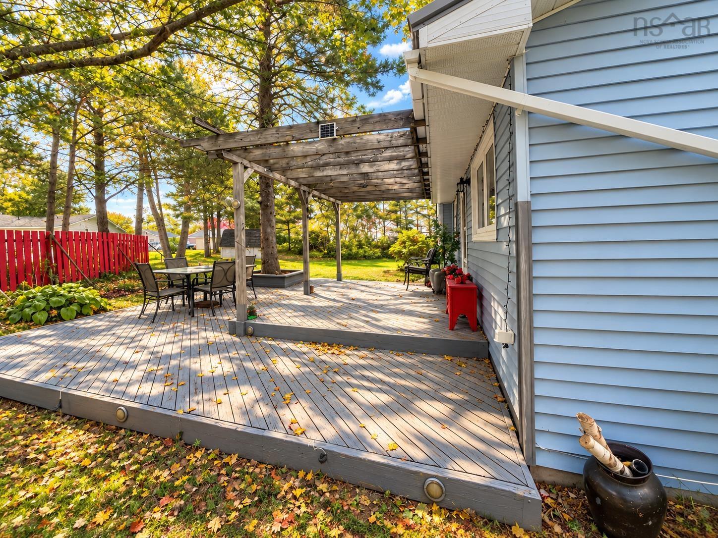 $450,000.00: 13030 Highway 2, Central Onslow