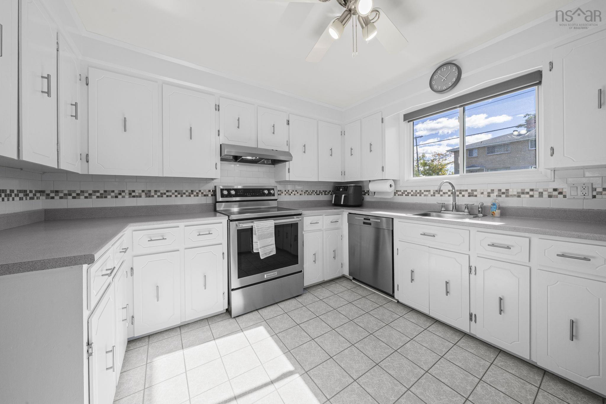 $459,900.00: 23 Apollo Court, Halifax