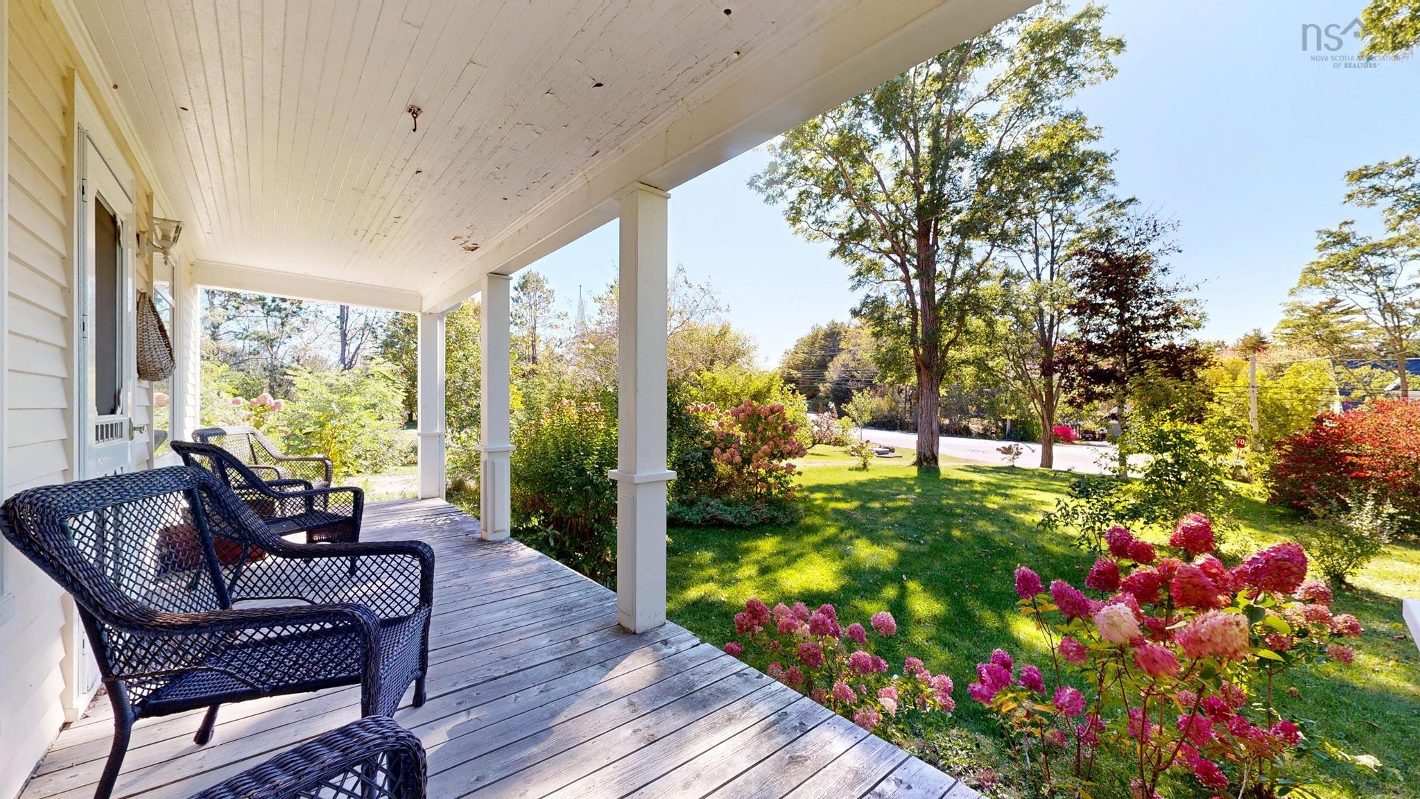 $464,000.00: 2571 Highway 331, West Lahave