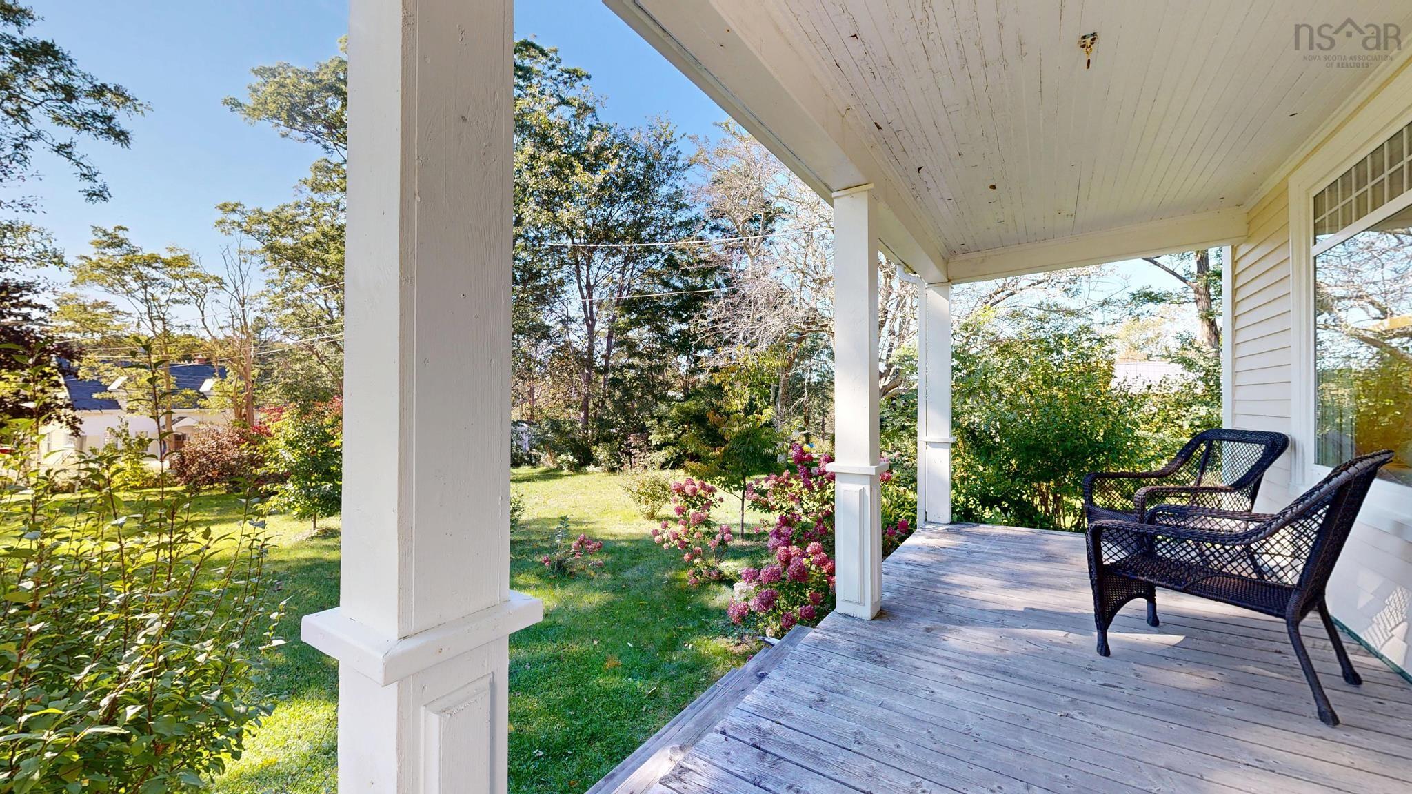 $464,000.00: 2571 Highway 331, West Lahave