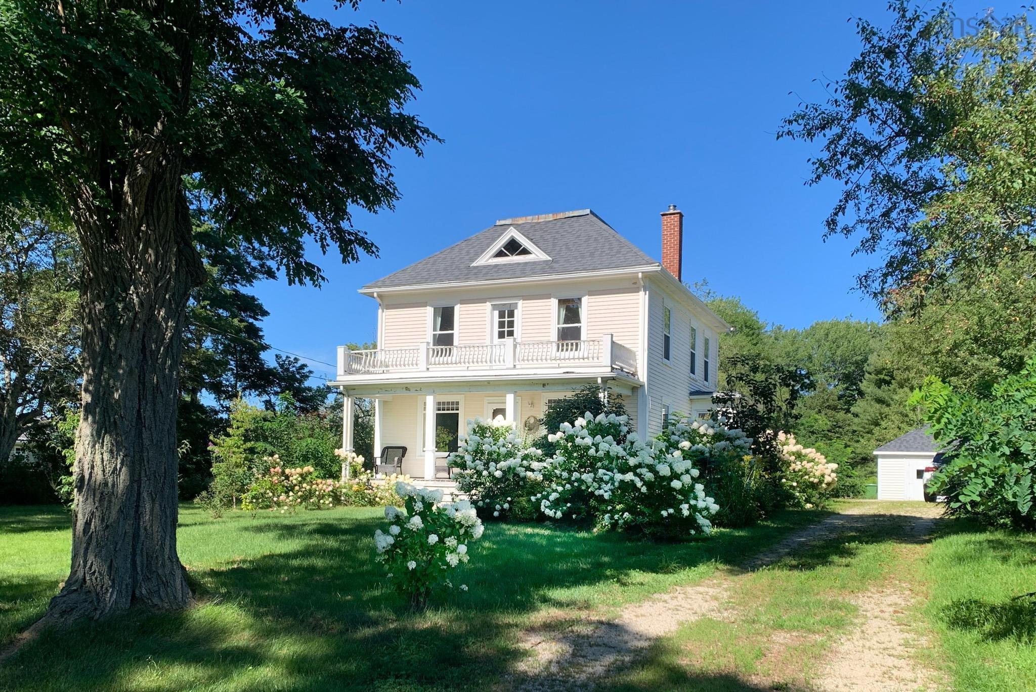 $464,000.00: 2571 Highway 331, West Lahave