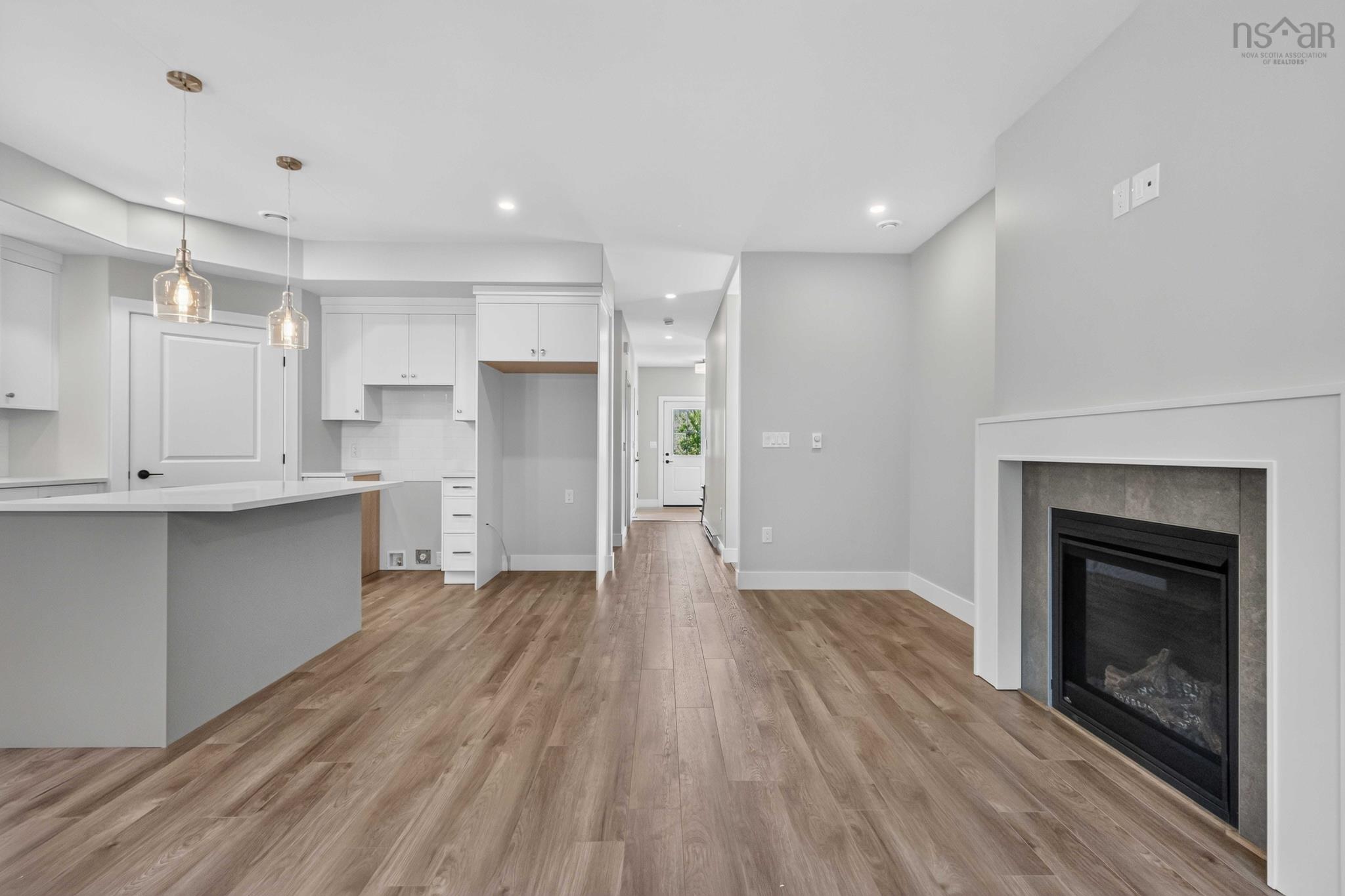 $759,900.00: PC-41 33 Pearlgarden Close, Dartmouth