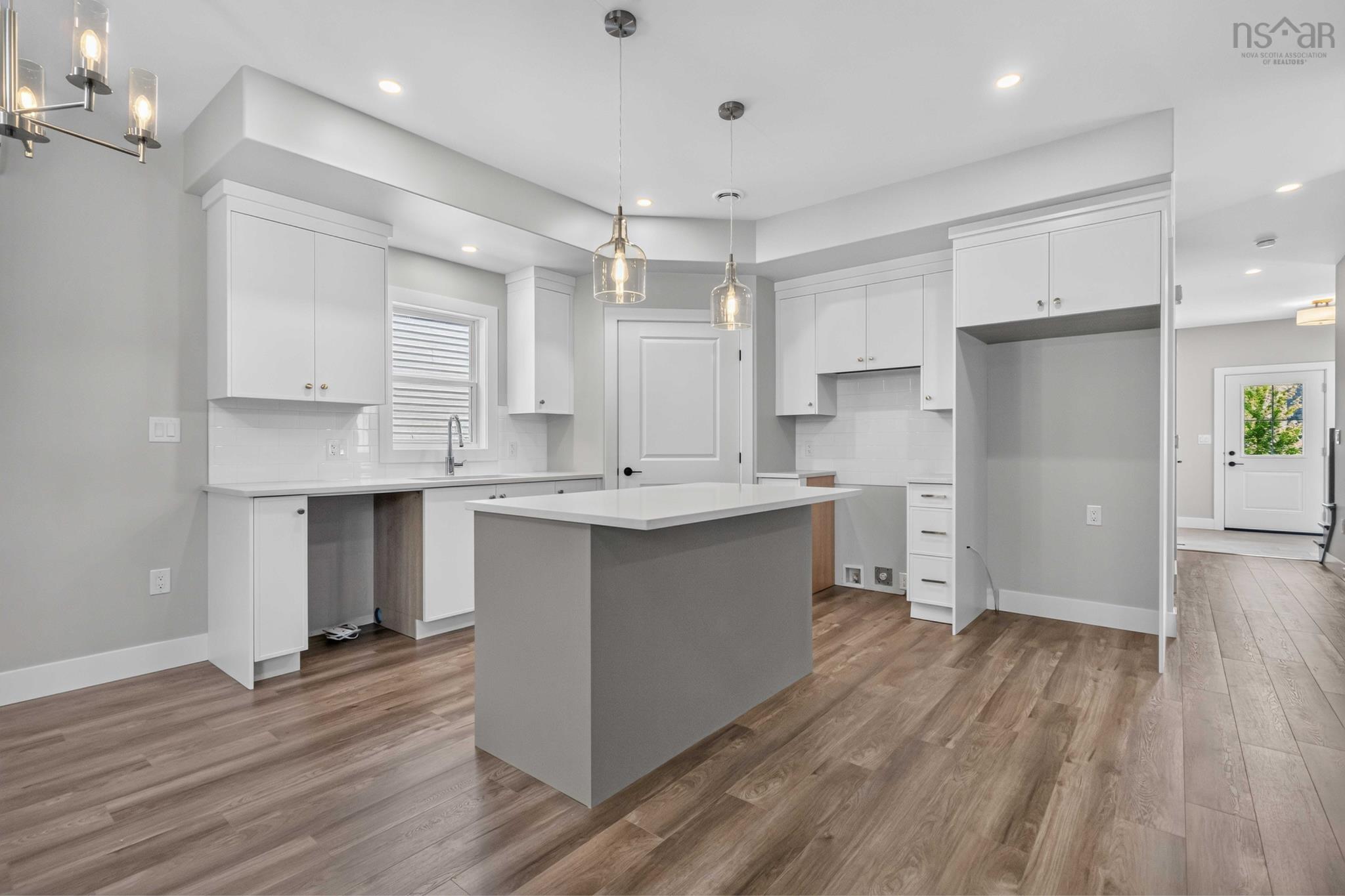 $759,900.00: PC-41 33 Pearlgarden Close, Dartmouth