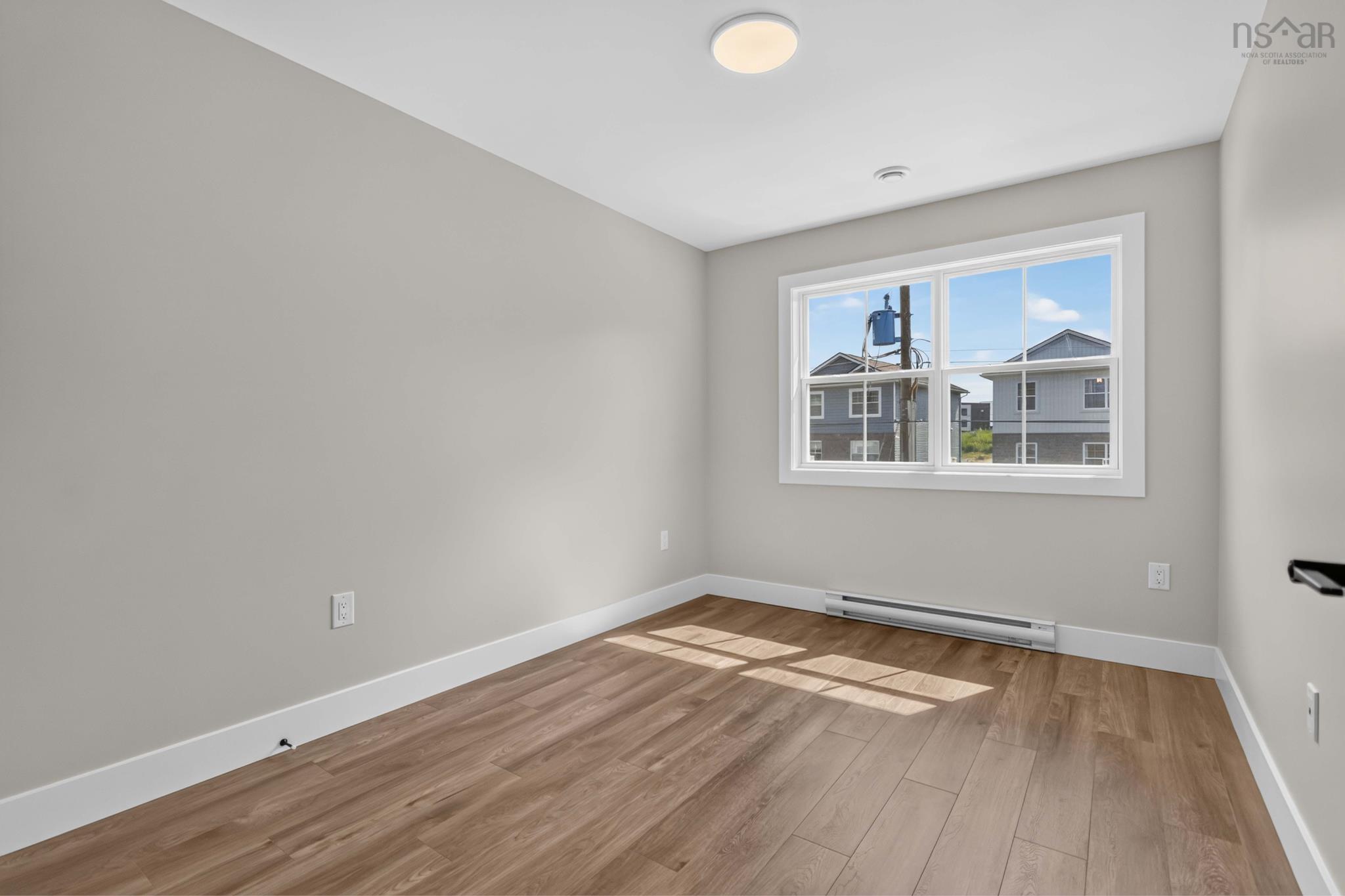 $759,900.00: PC-41 33 Pearlgarden Close, Dartmouth