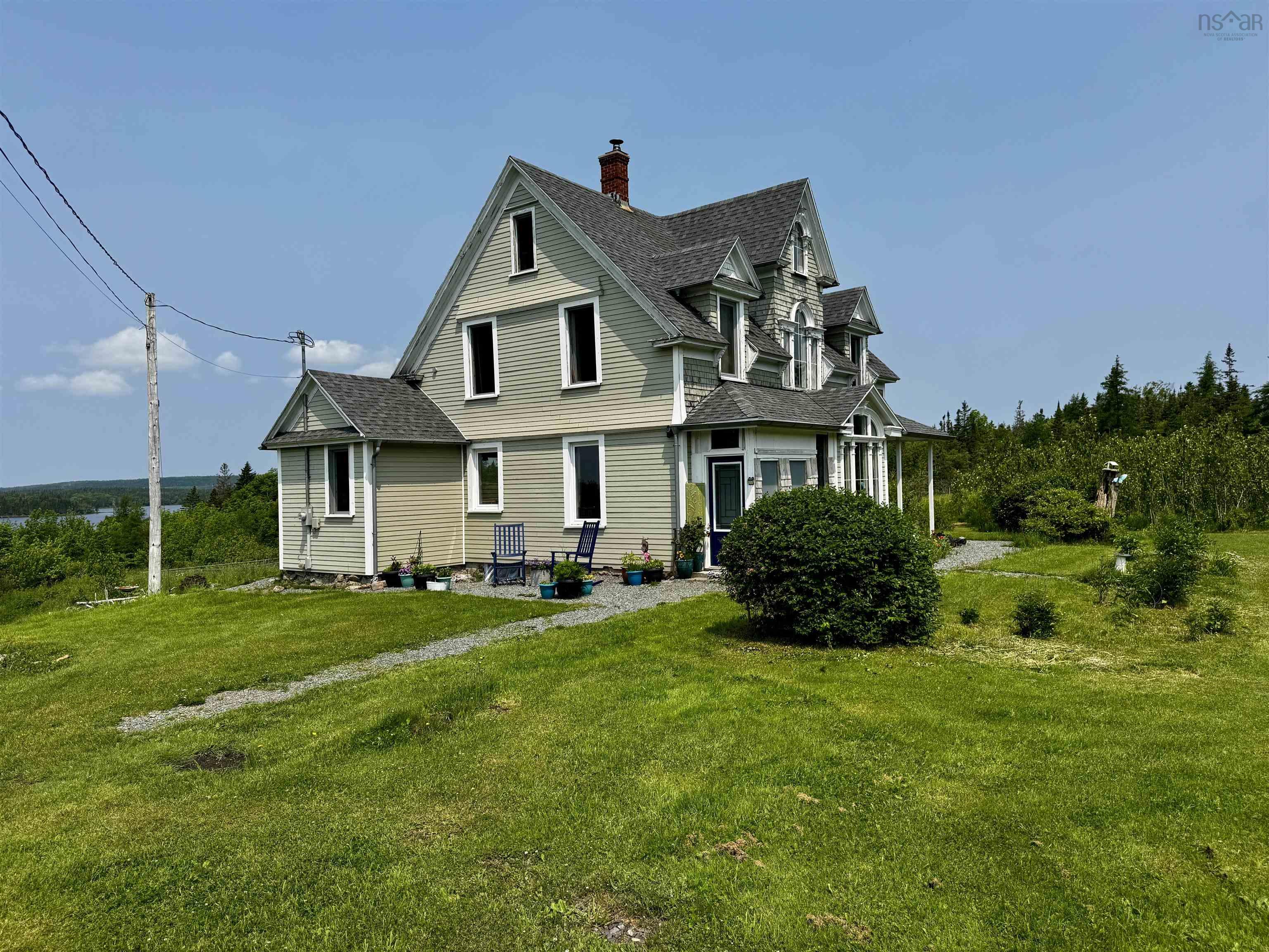 $389,000.00: 3463 Loch Lomond Rd., Loch Lomond