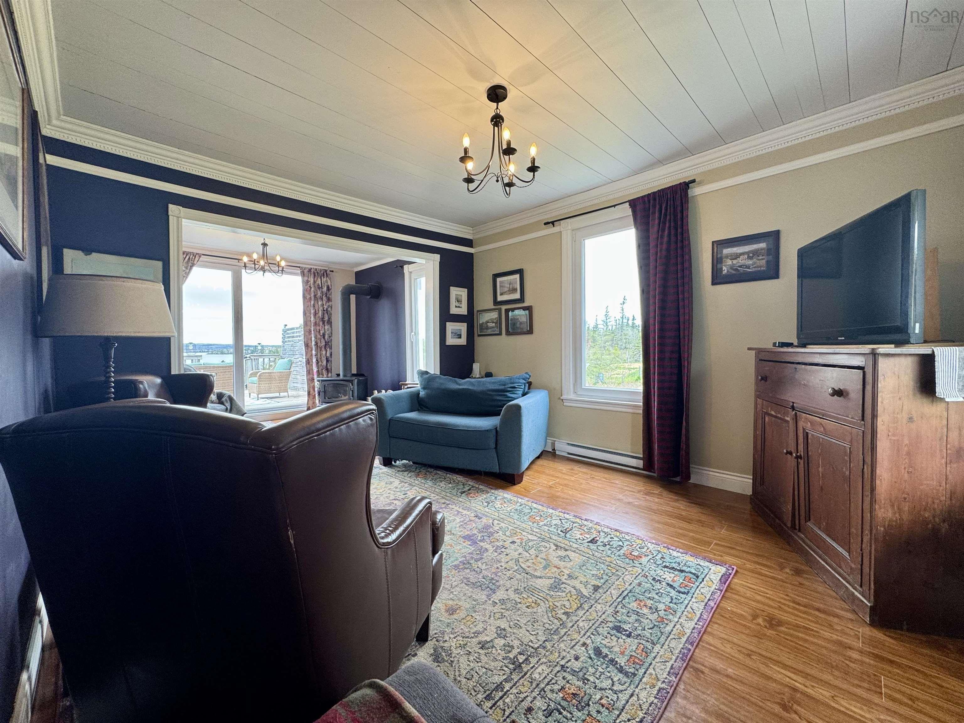 $389,000.00: 3463 Loch Lomond Rd., Loch Lomond
