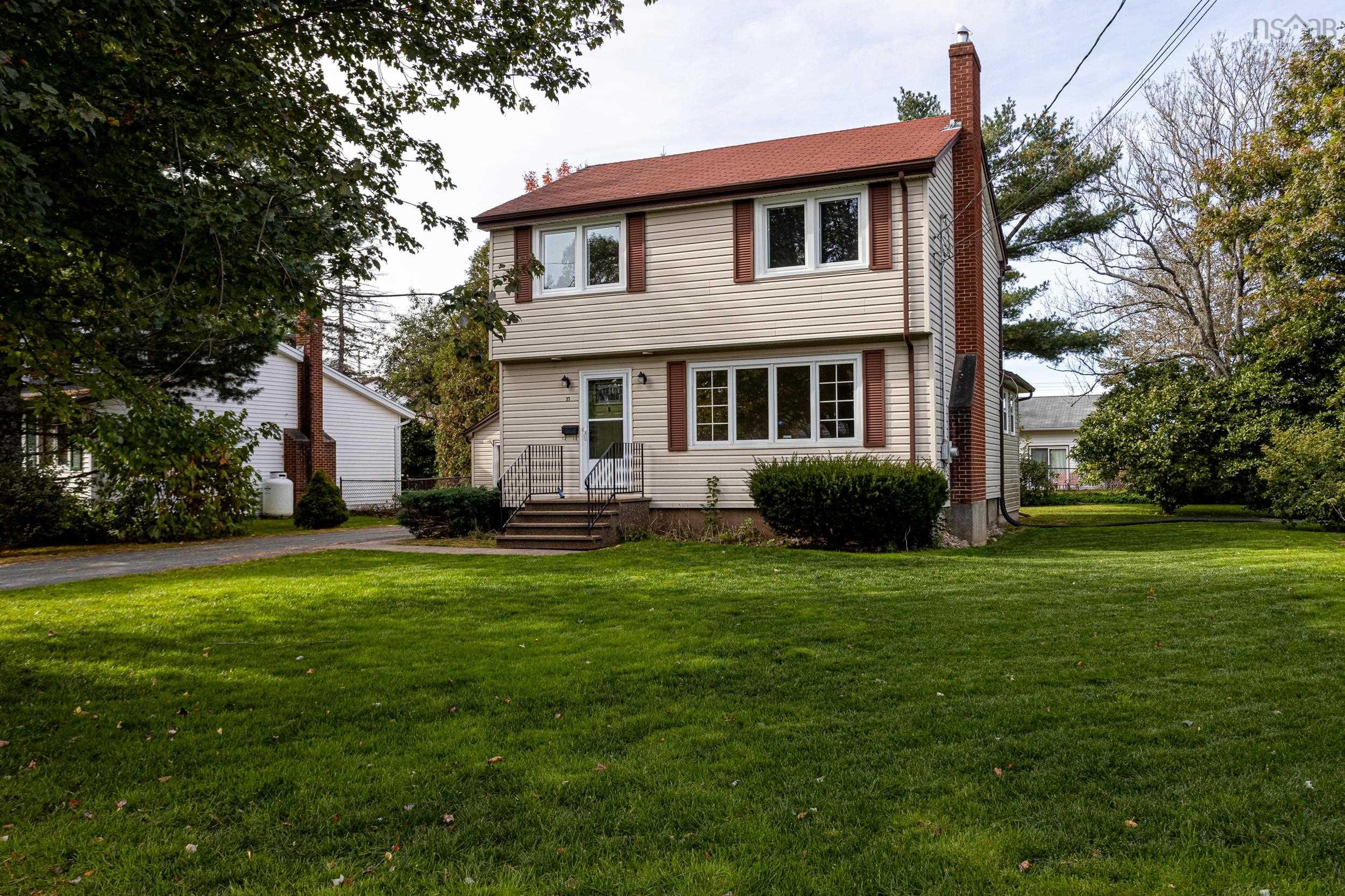 37 Lawson Avenue, Dartmouth, NS (MLS® 202626198)