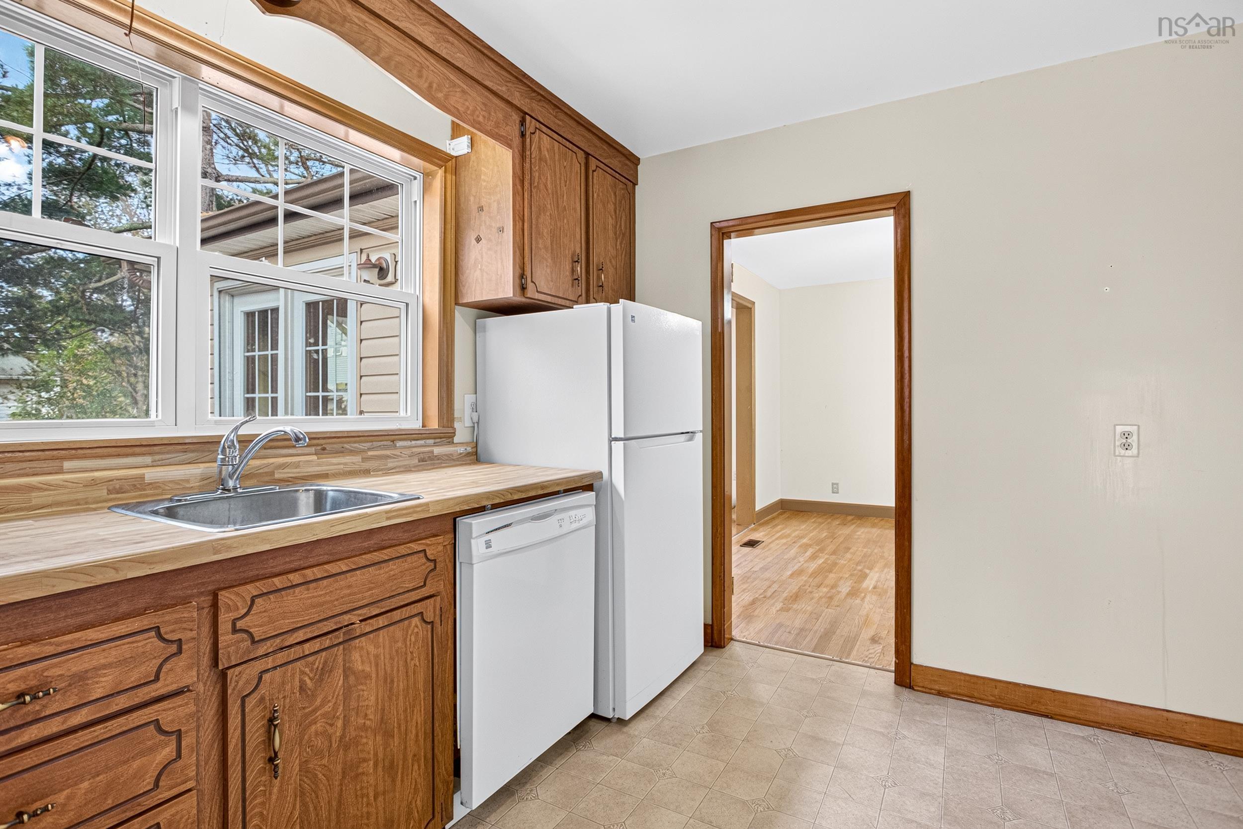 $475,000.00: 37 Lawson Avenue, Dartmouth