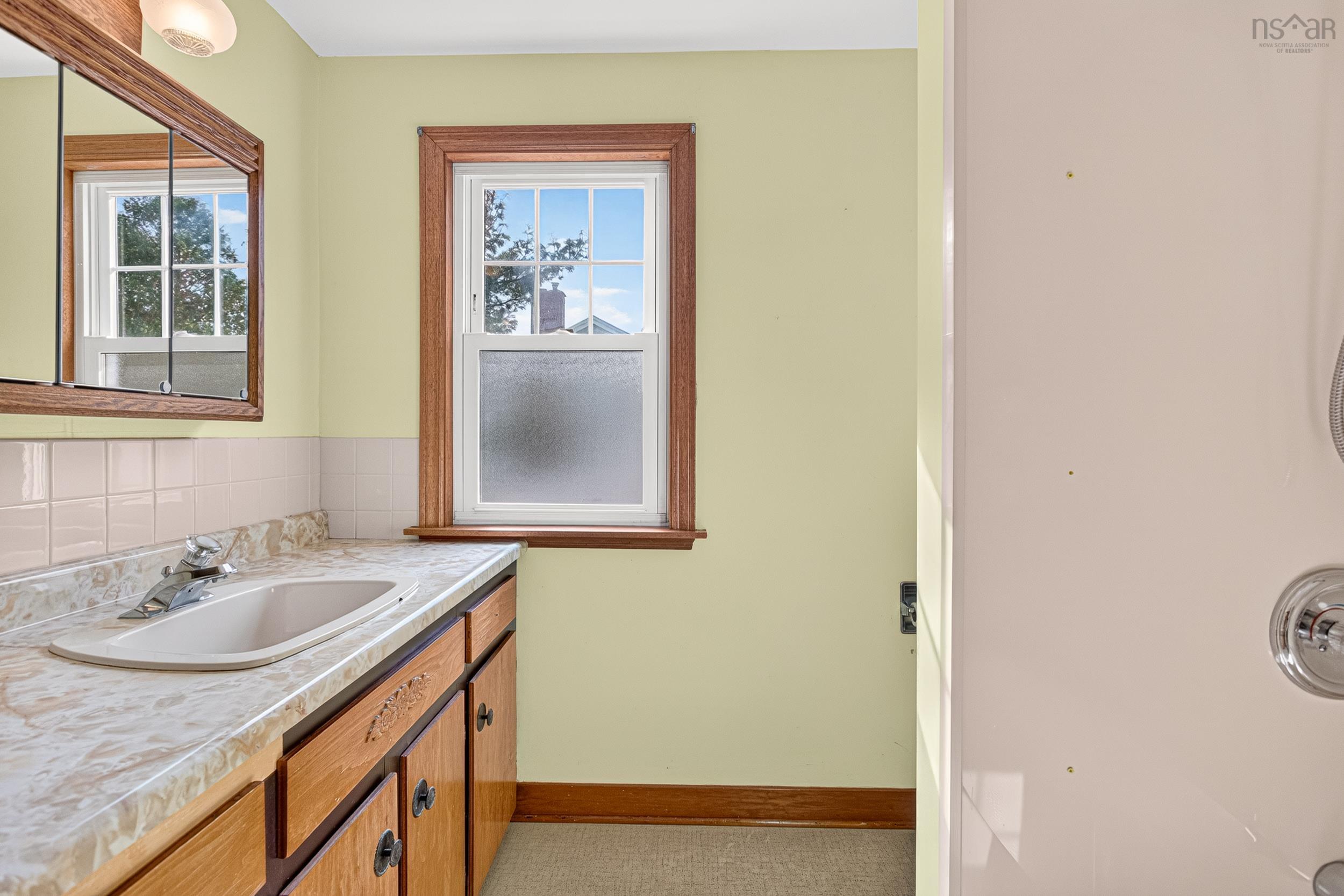 $475,000.00: 37 Lawson Avenue, Dartmouth