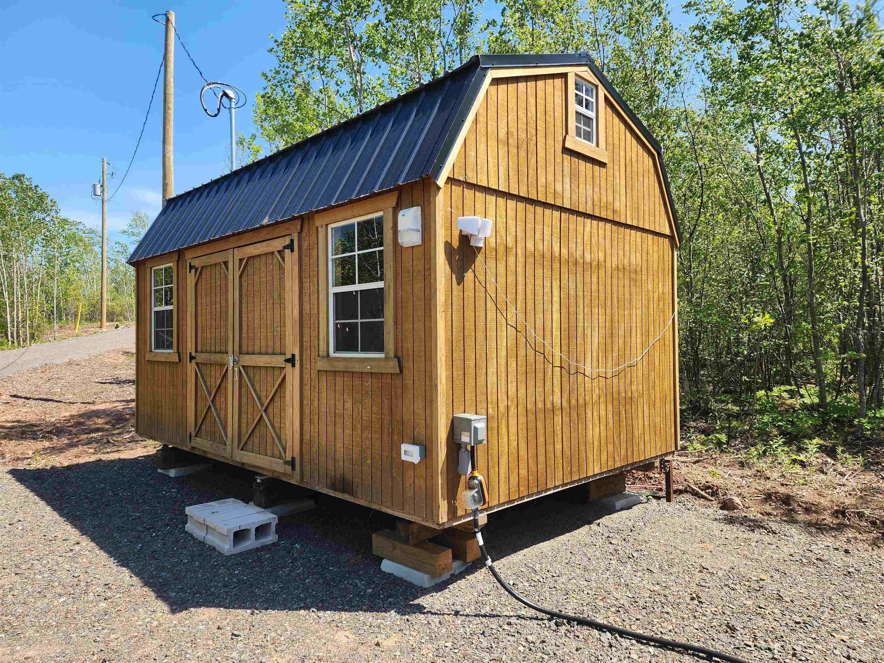 $69,500.00: 6617 Highway 321, Roslin