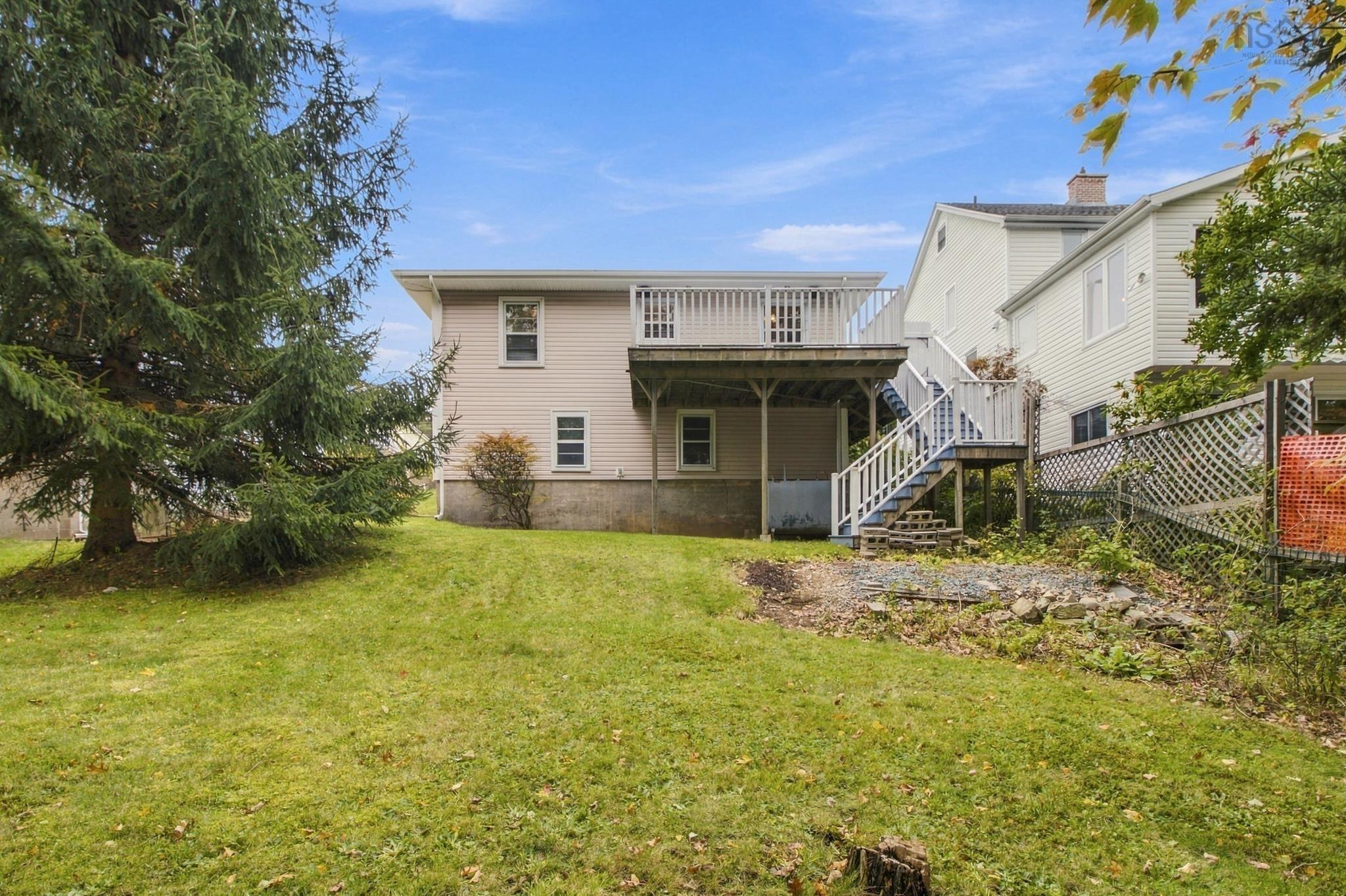 8 Rodney Road, Dartmouth, NS (MLS® 202626223)
