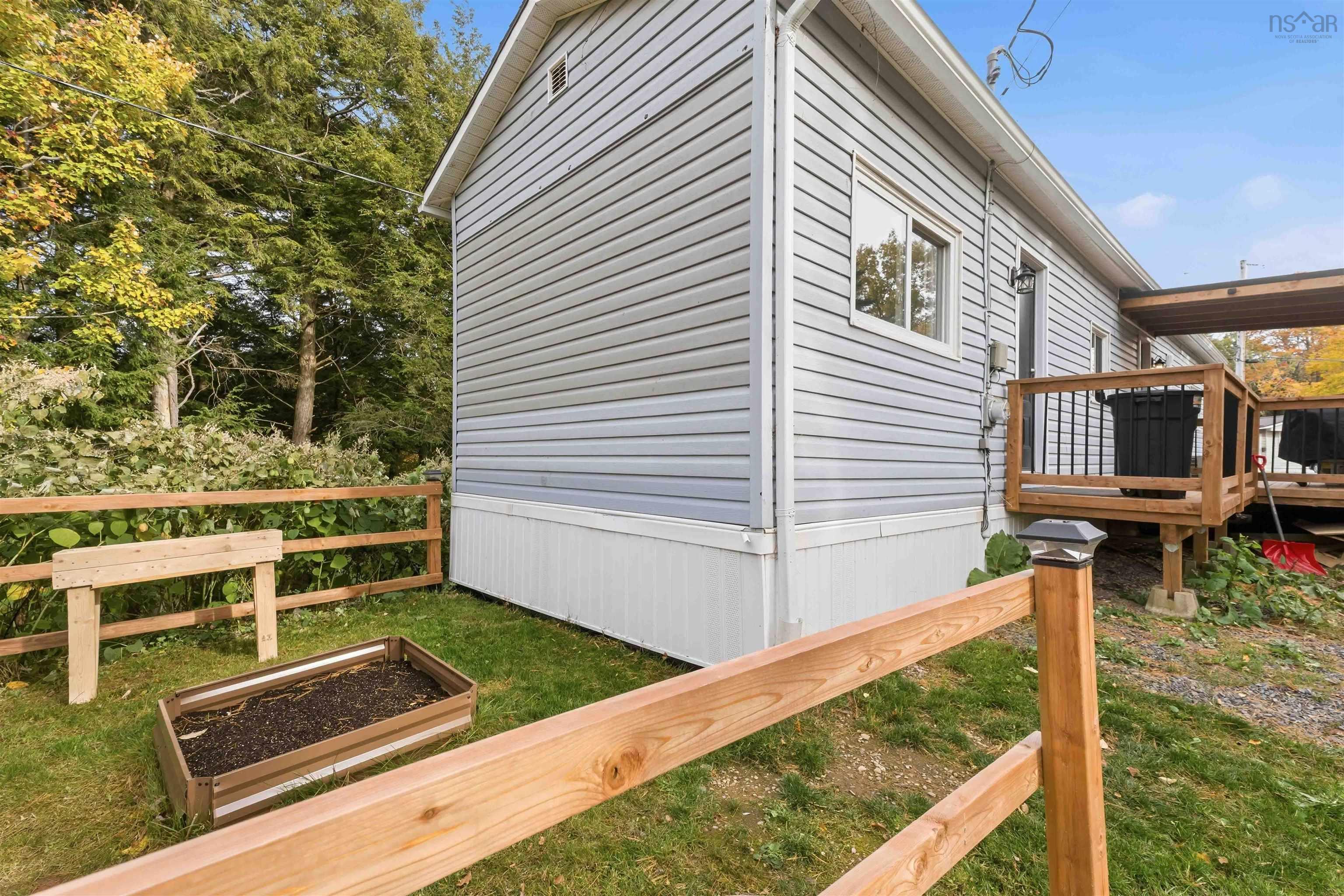 $215,000.00: 98 Homco Drive Drive, New Minas