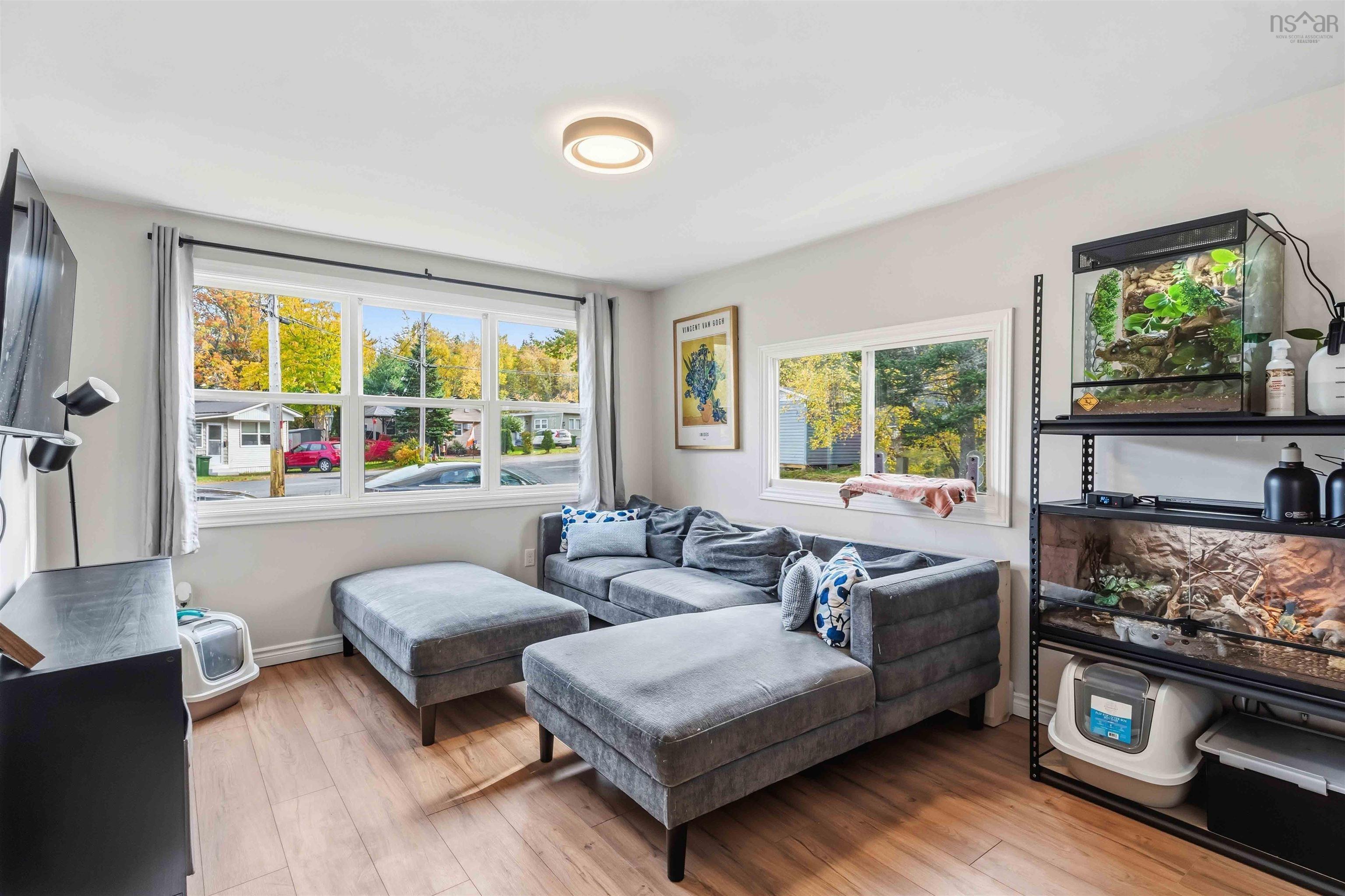 $215,000.00: 98 Homco Drive Drive, New Minas
