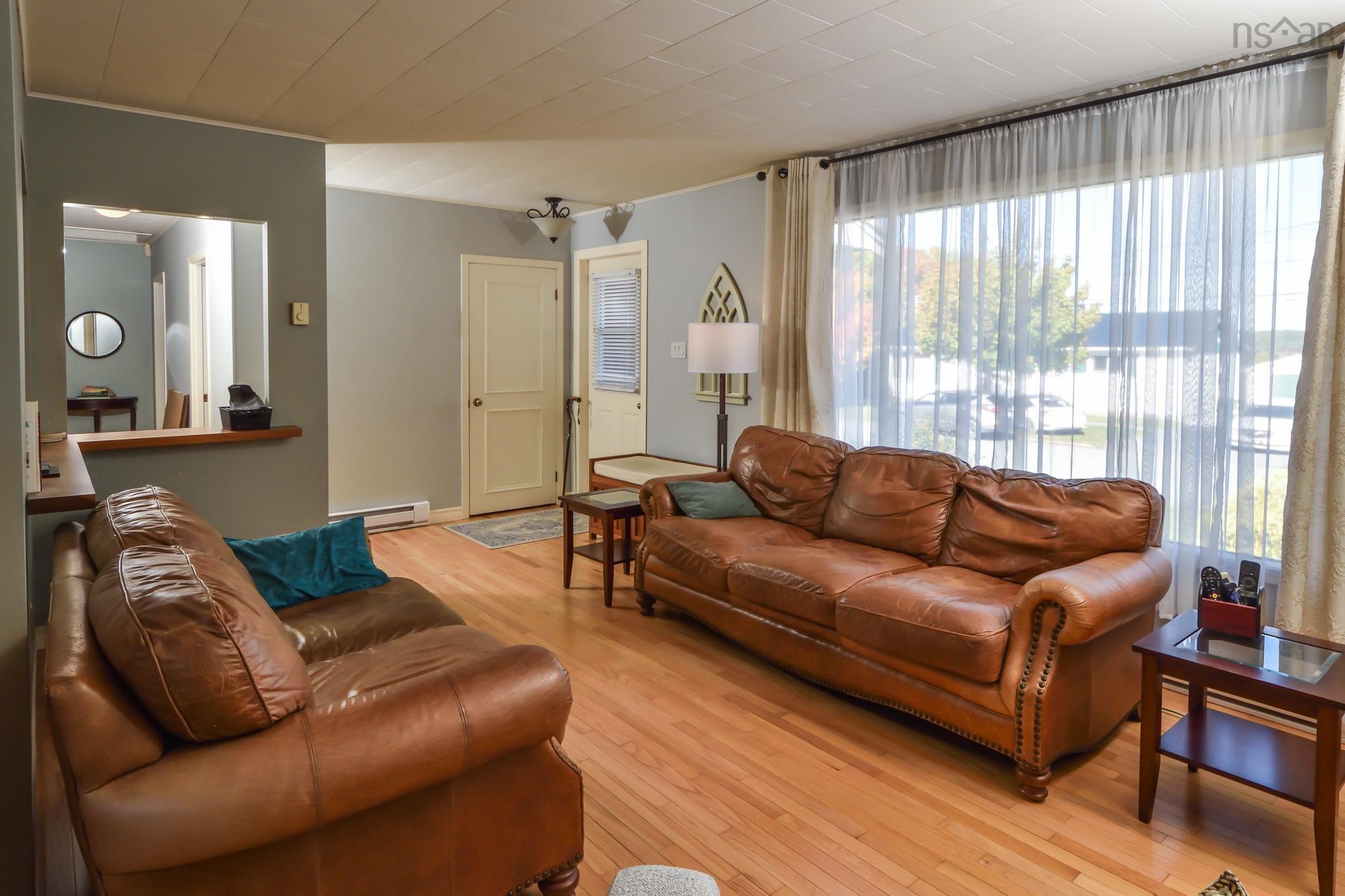 $386,900.00: 73 Forest Hill Road, Bridgewater