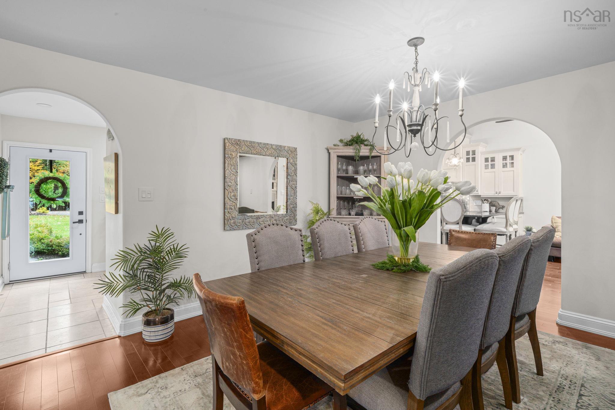 $2,195,000.00: 22 Parkview Drive, Oakfield