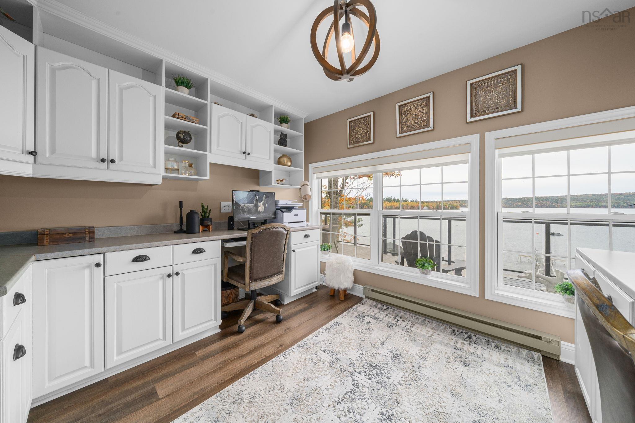 $2,195,000.00: 22 Parkview Drive, Oakfield