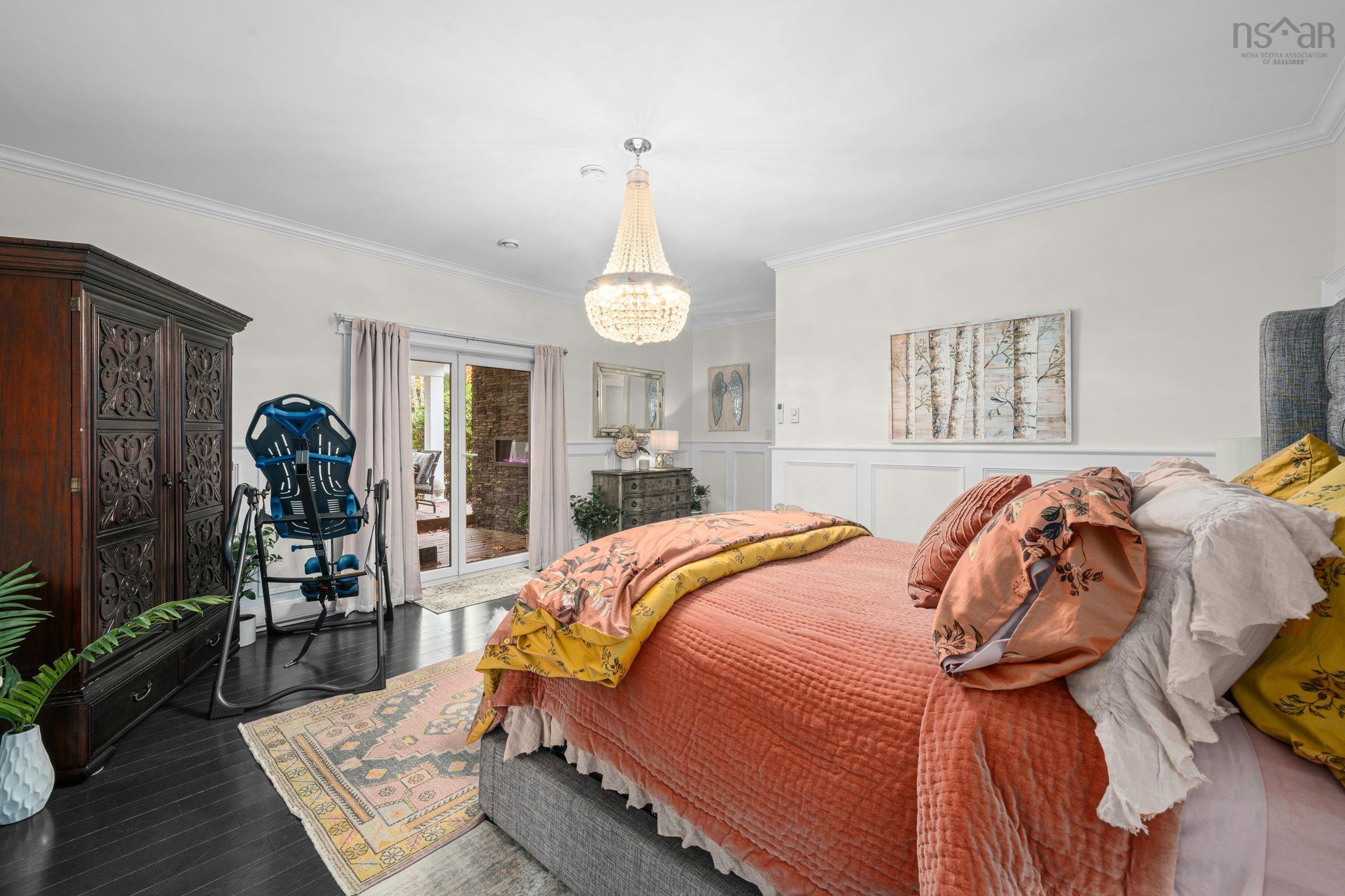$2,195,000.00: 22 Parkview Drive, Oakfield