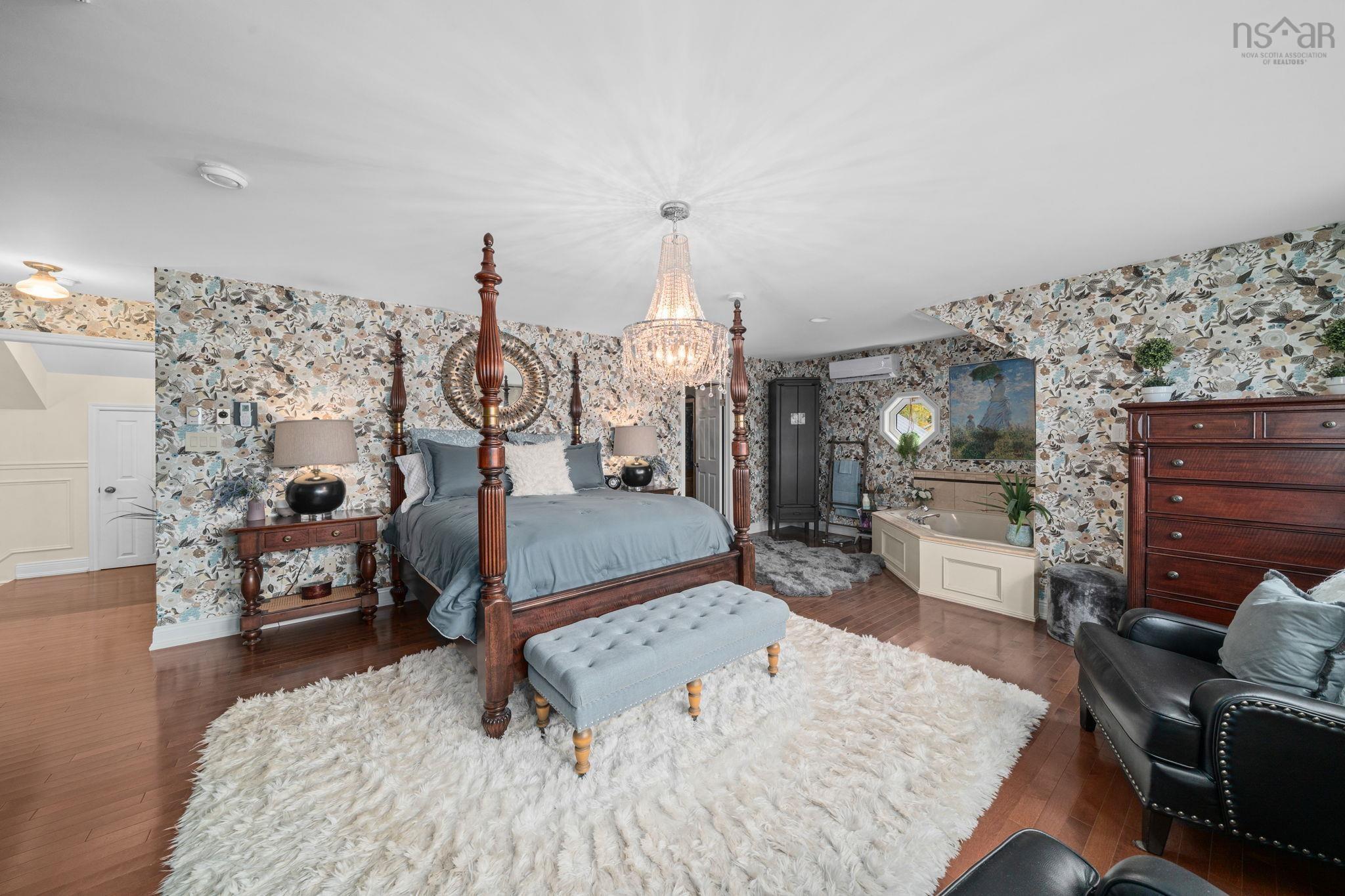 $2,195,000.00: 22 Parkview Drive, Oakfield
