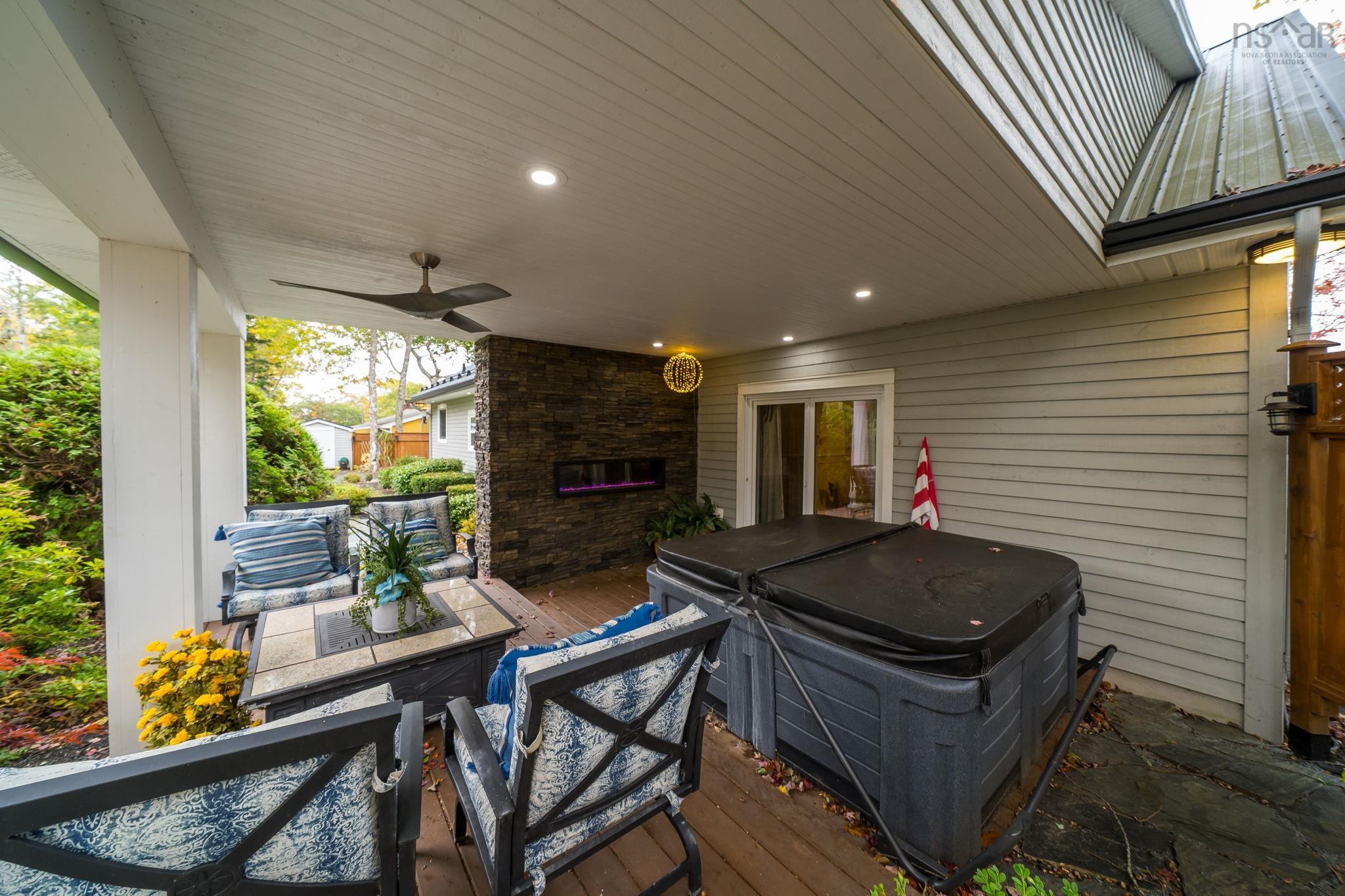 $2,195,000.00: 22 Parkview Drive, Oakfield