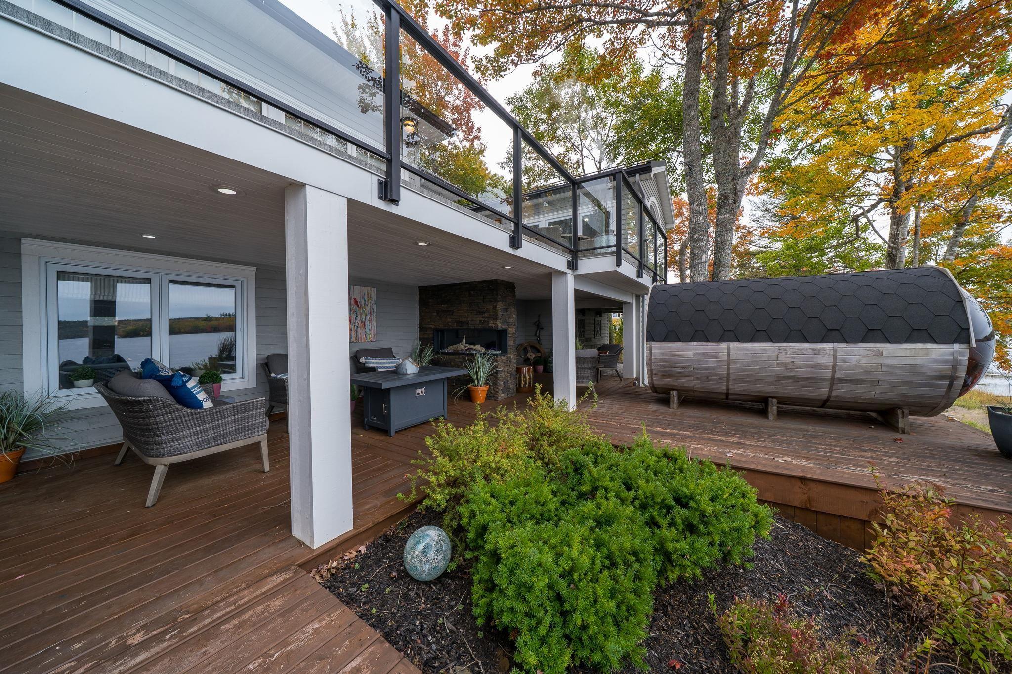 $2,195,000.00: 22 Parkview Drive, Oakfield