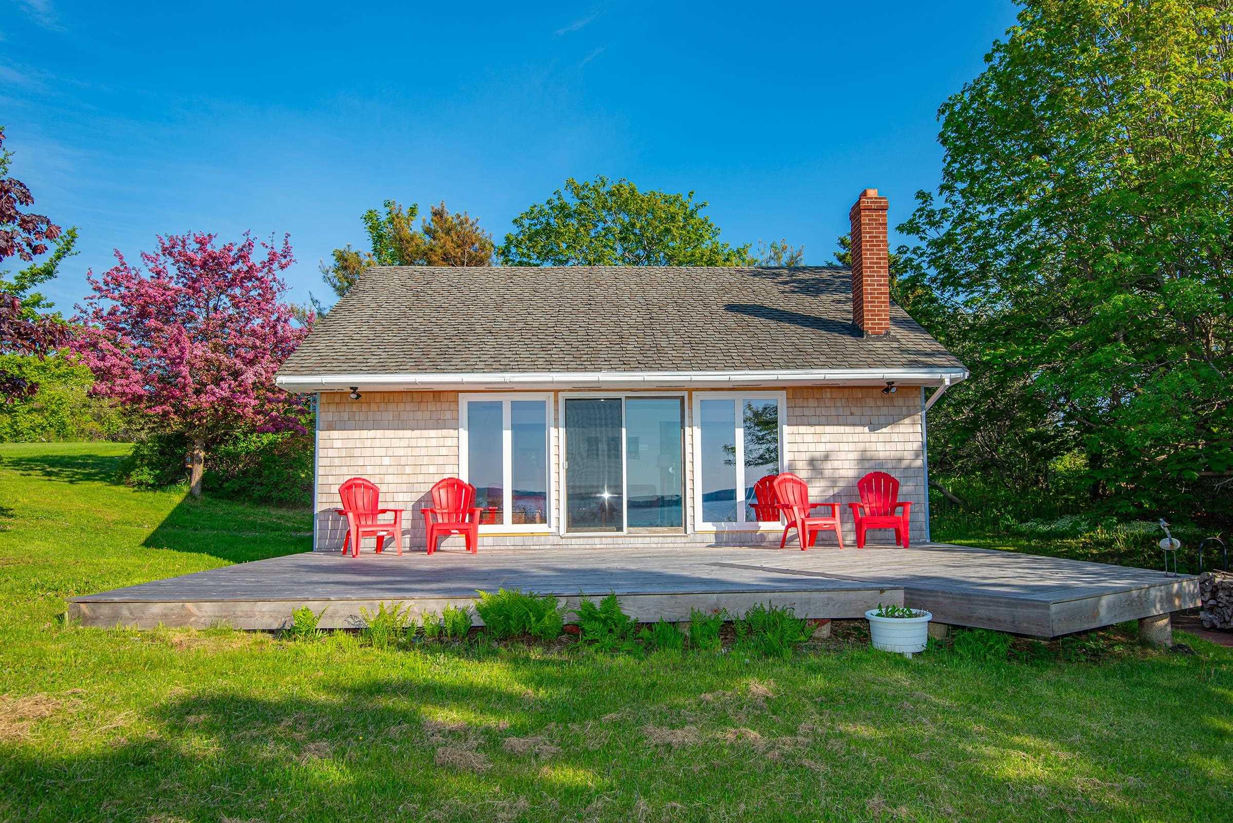 $499,000.00: 7215 Highway 101, Plympton