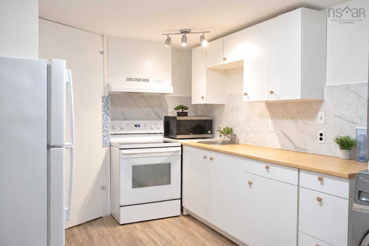 $529,900.00: 20 Ridge Avenue, Lower Sackville