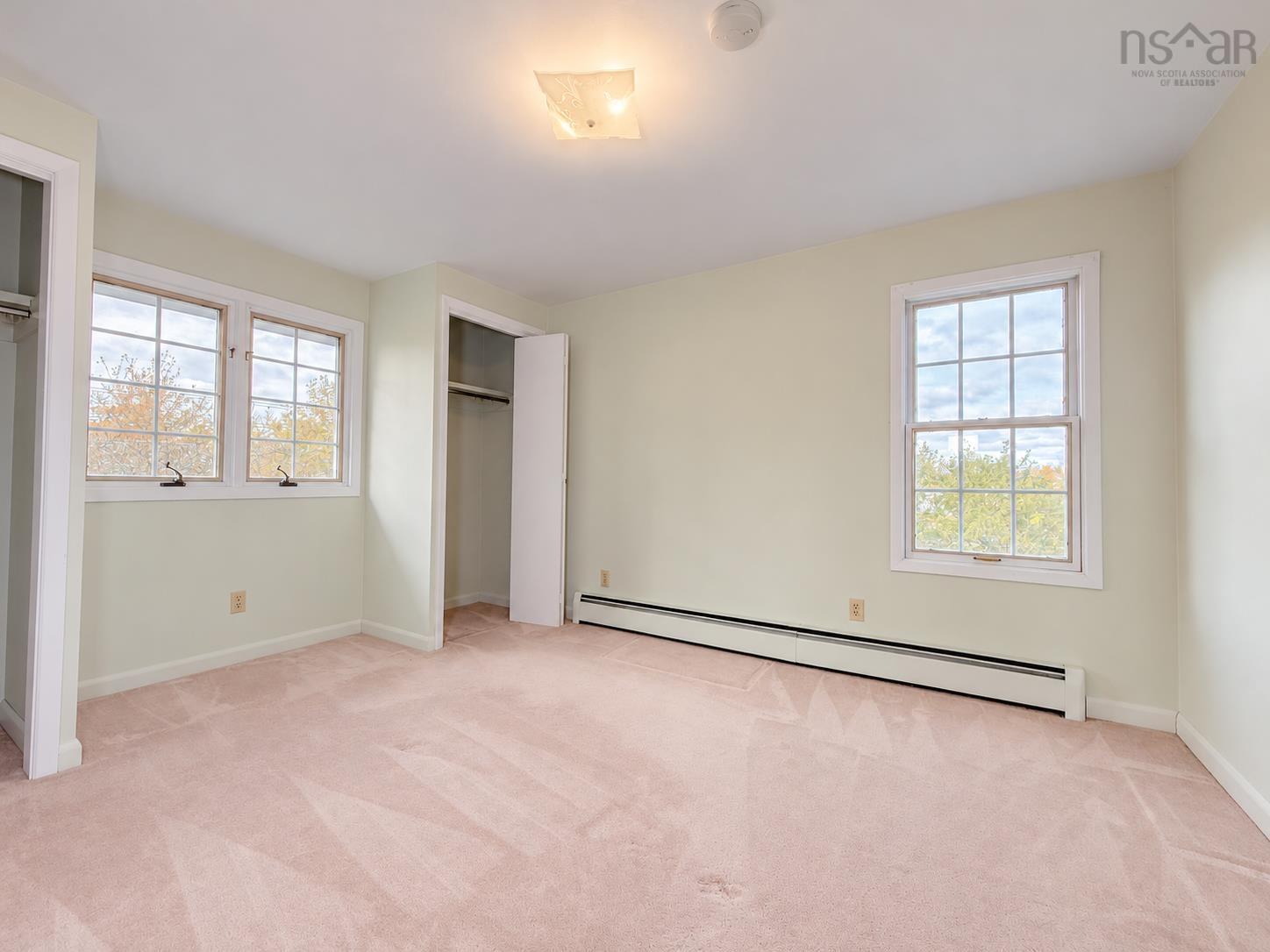 $529,000.00: 15 Lynnbrook Drive, Westmount