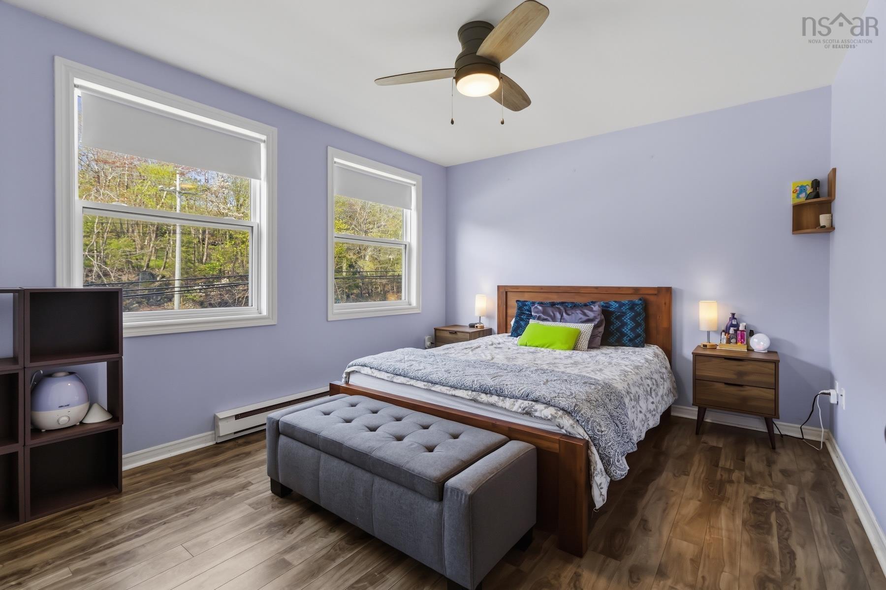 $299,900.00: 202 83 Kearney Lake Road, Halifax