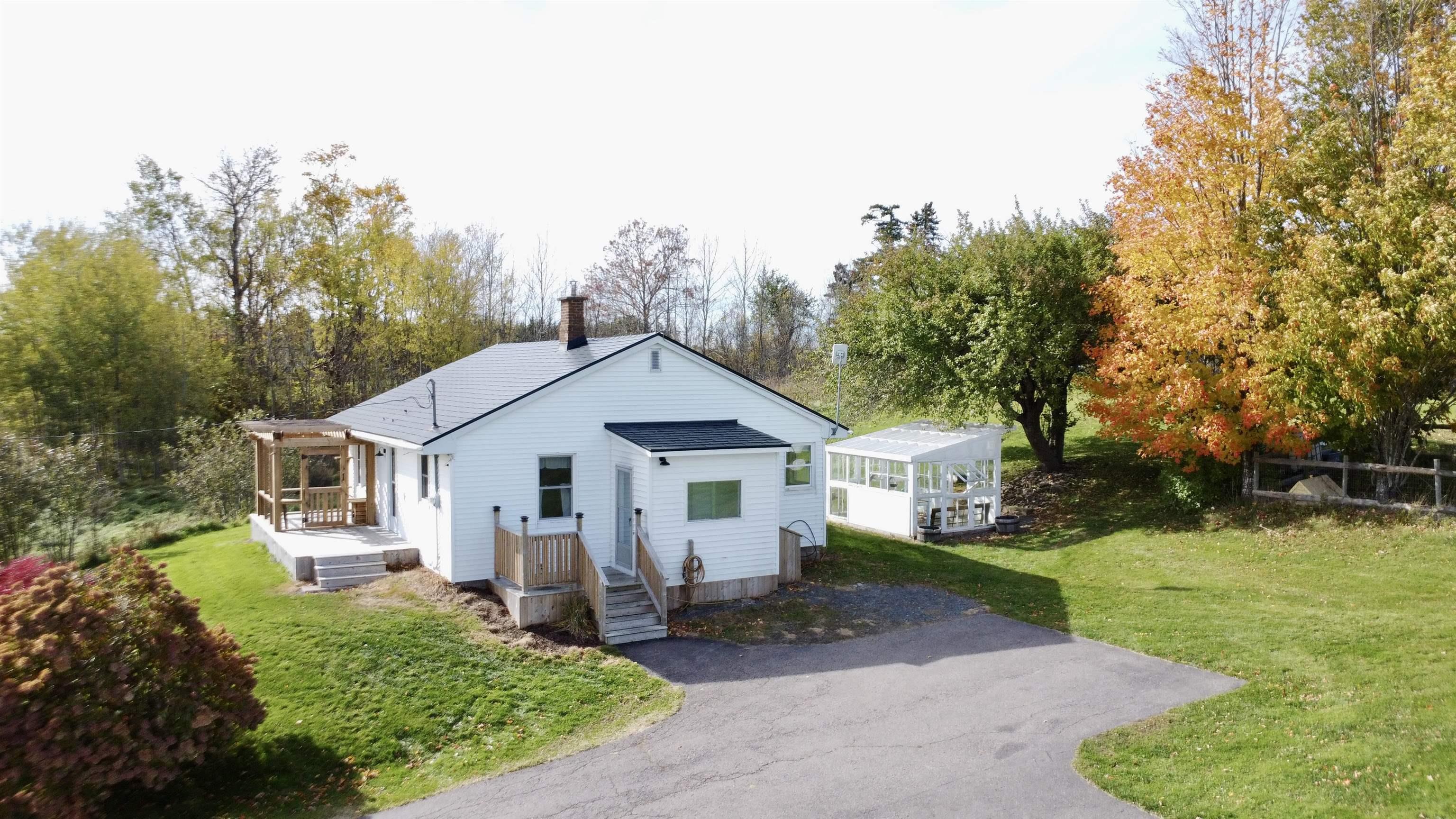 $259,900.00: 299 Tanner Hill Road, Limerock