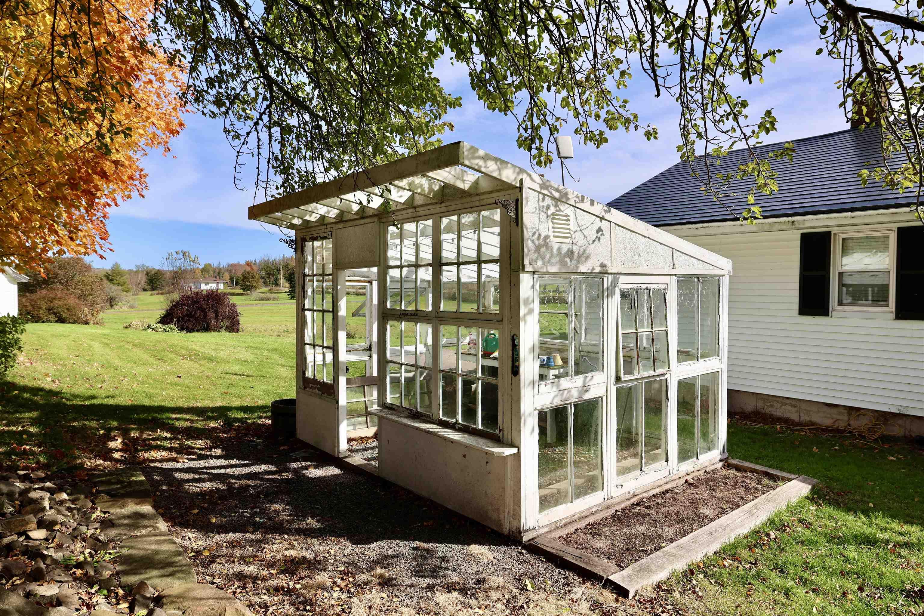 $259,900.00: 299 Tanner Hill Road, Limerock