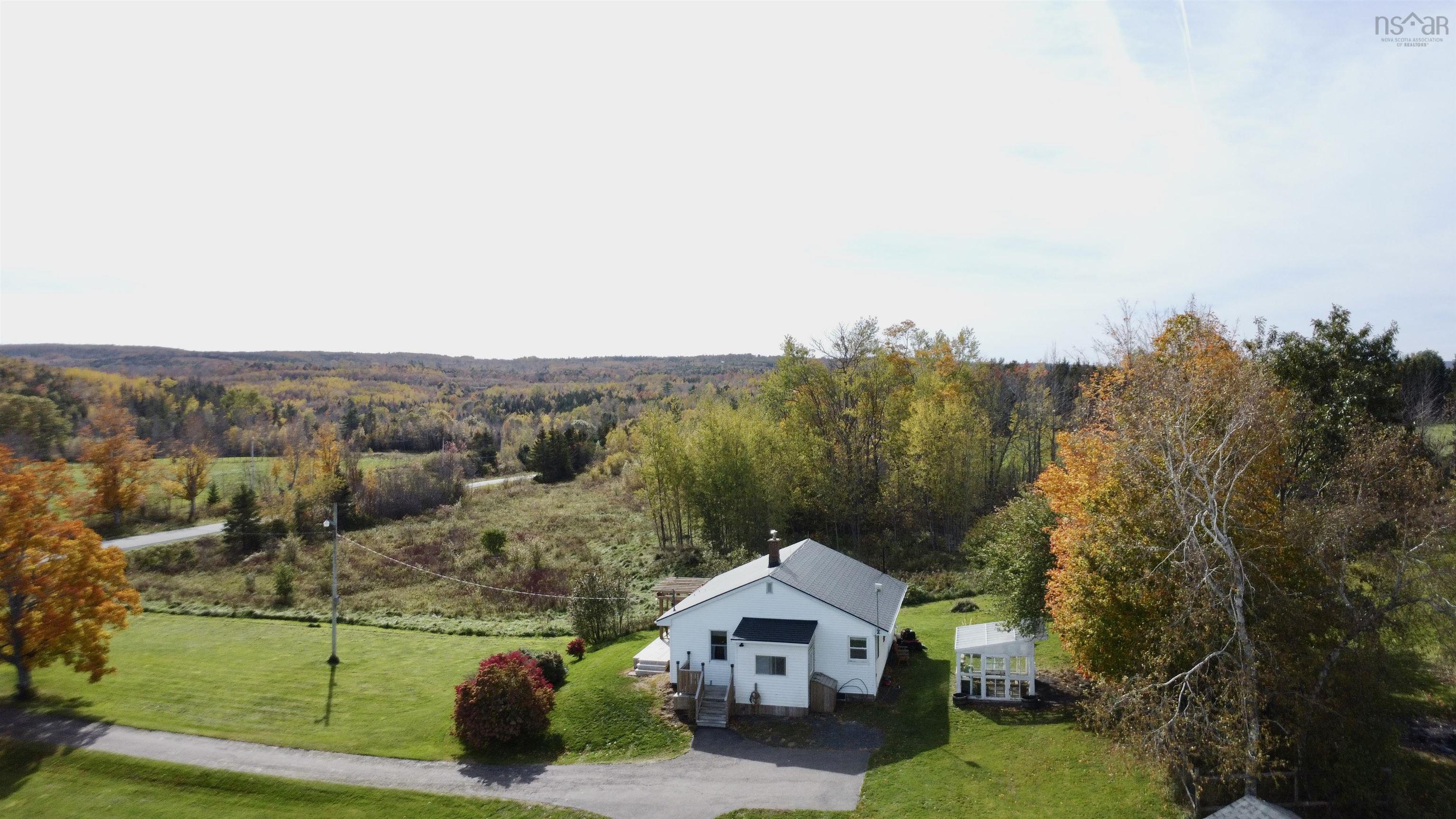 $259,900.00: 299 Tanner Hill Road, Limerock