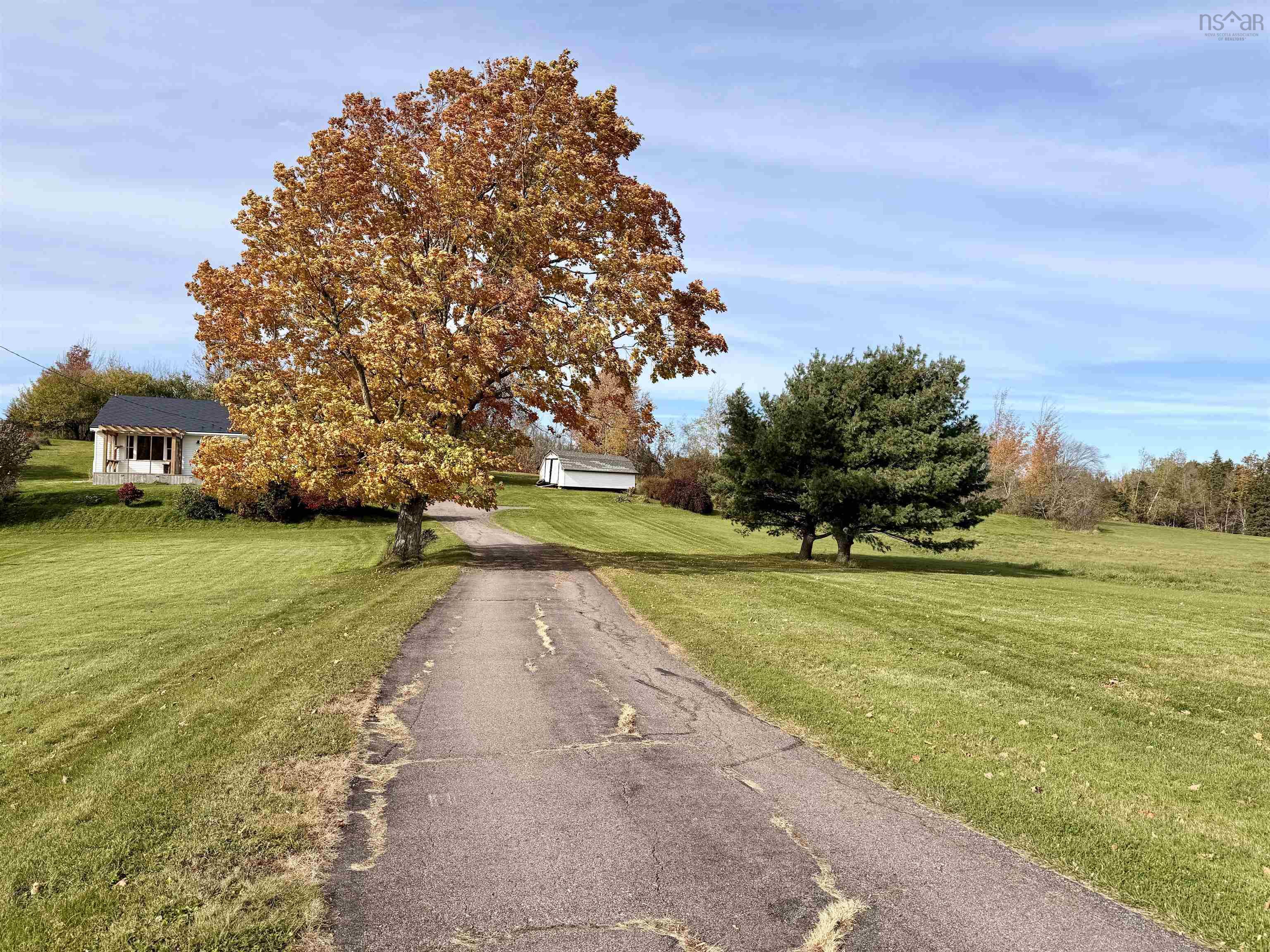 $259,900.00: 299 Tanner Hill Road, Limerock