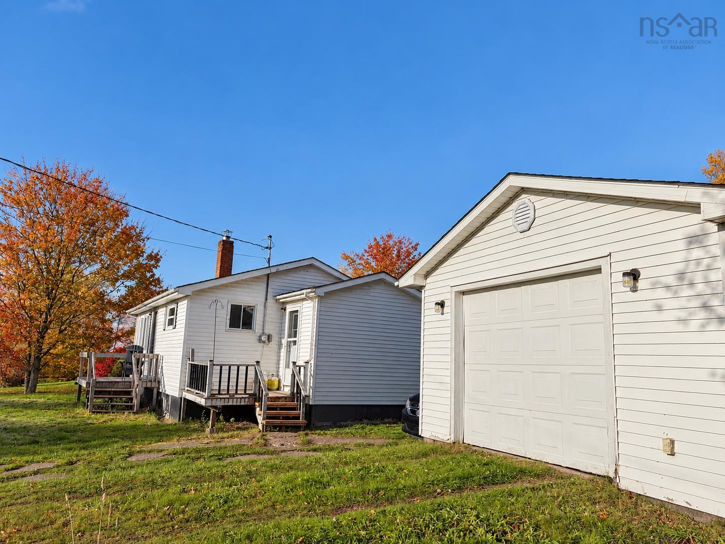 $150,000.00: 519 Cenotaph Road, West Bay Road