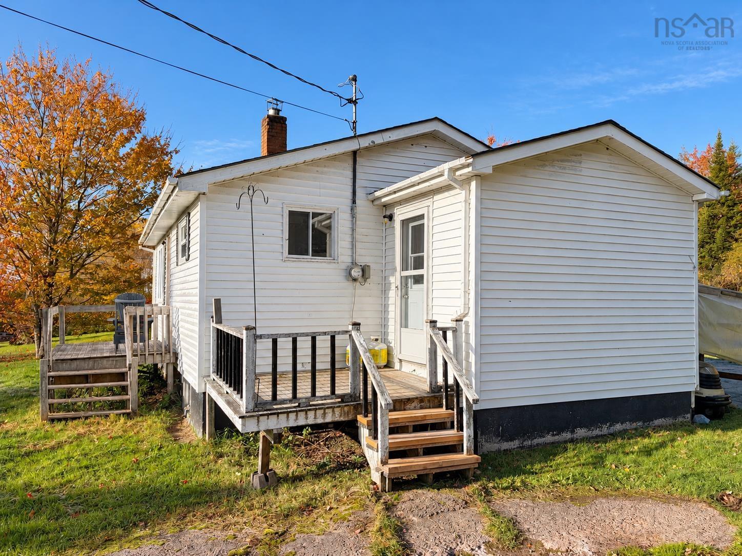 $150,000.00: 519 Cenotaph Road, West Bay Road