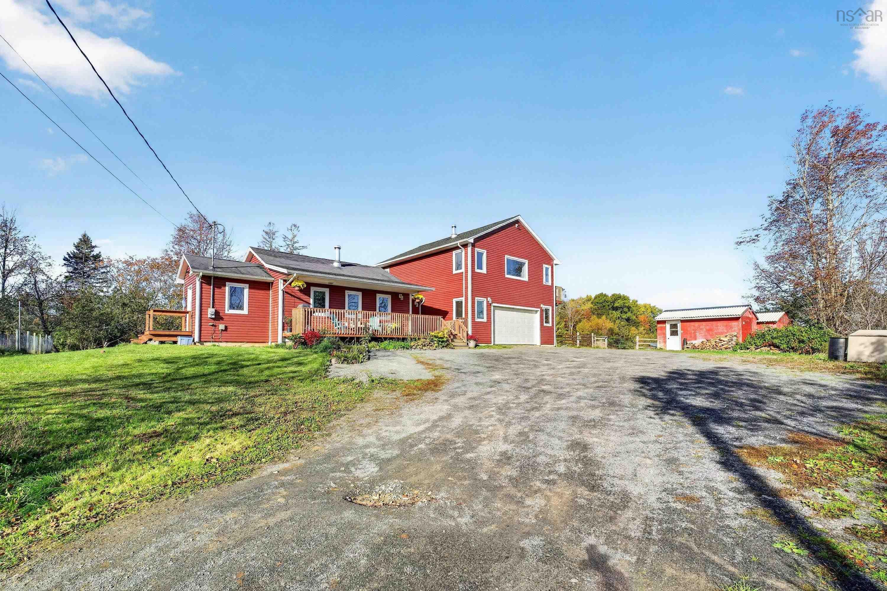 $640,000.00: 35 Old Halifax Road E, Newport Station