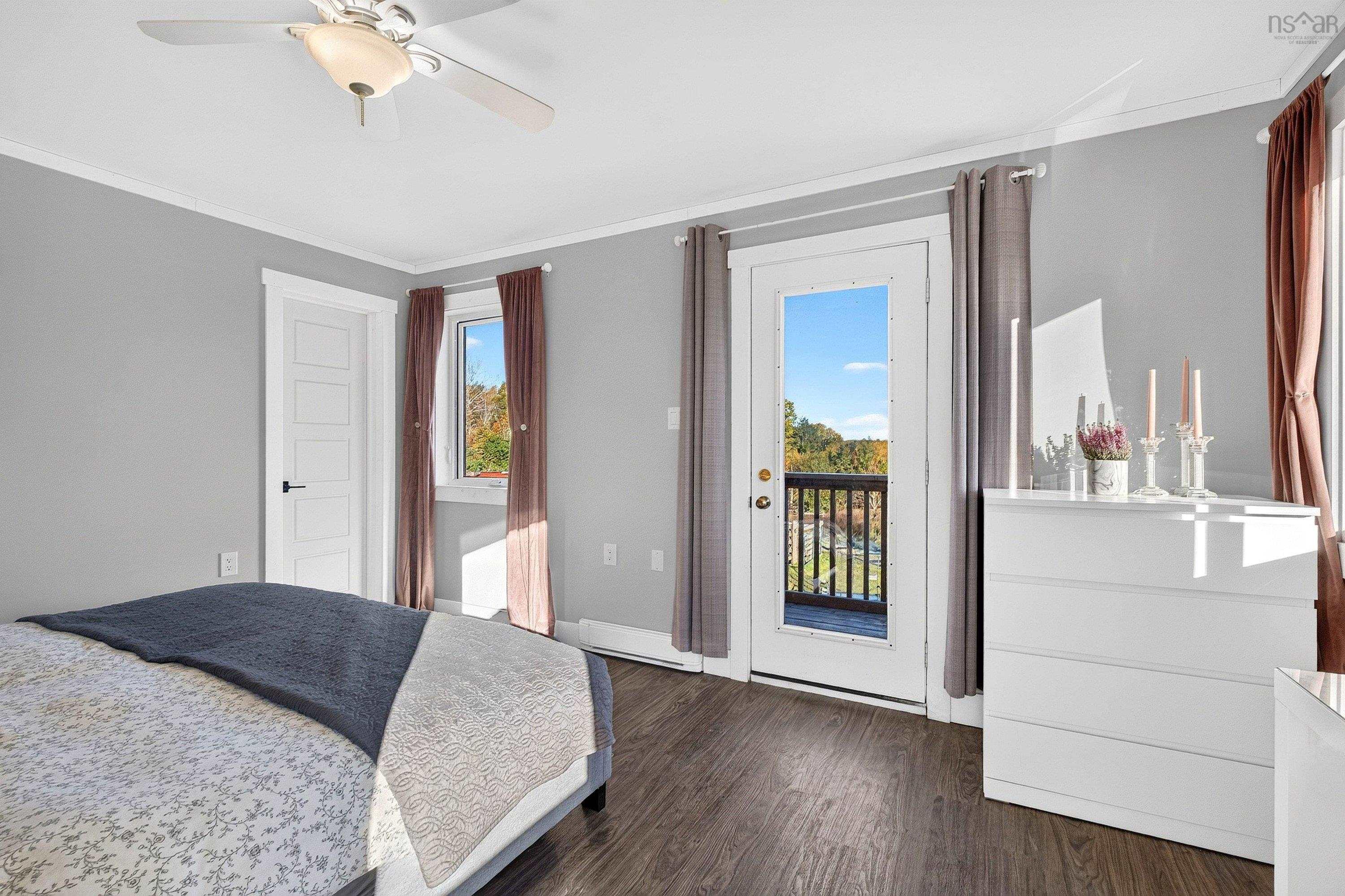 $640,000.00: 35 Old Halifax Road E, Newport Station