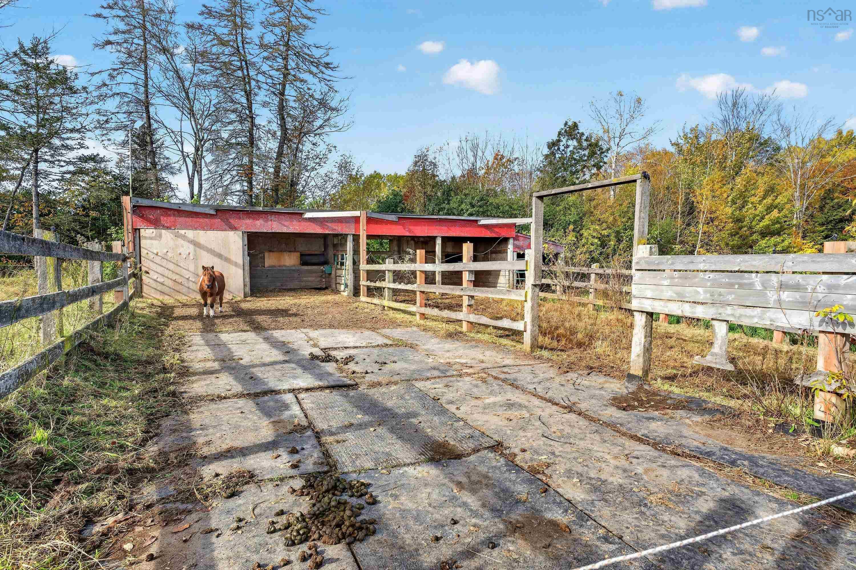 $640,000.00: 35 Old Halifax Road E, Newport Station