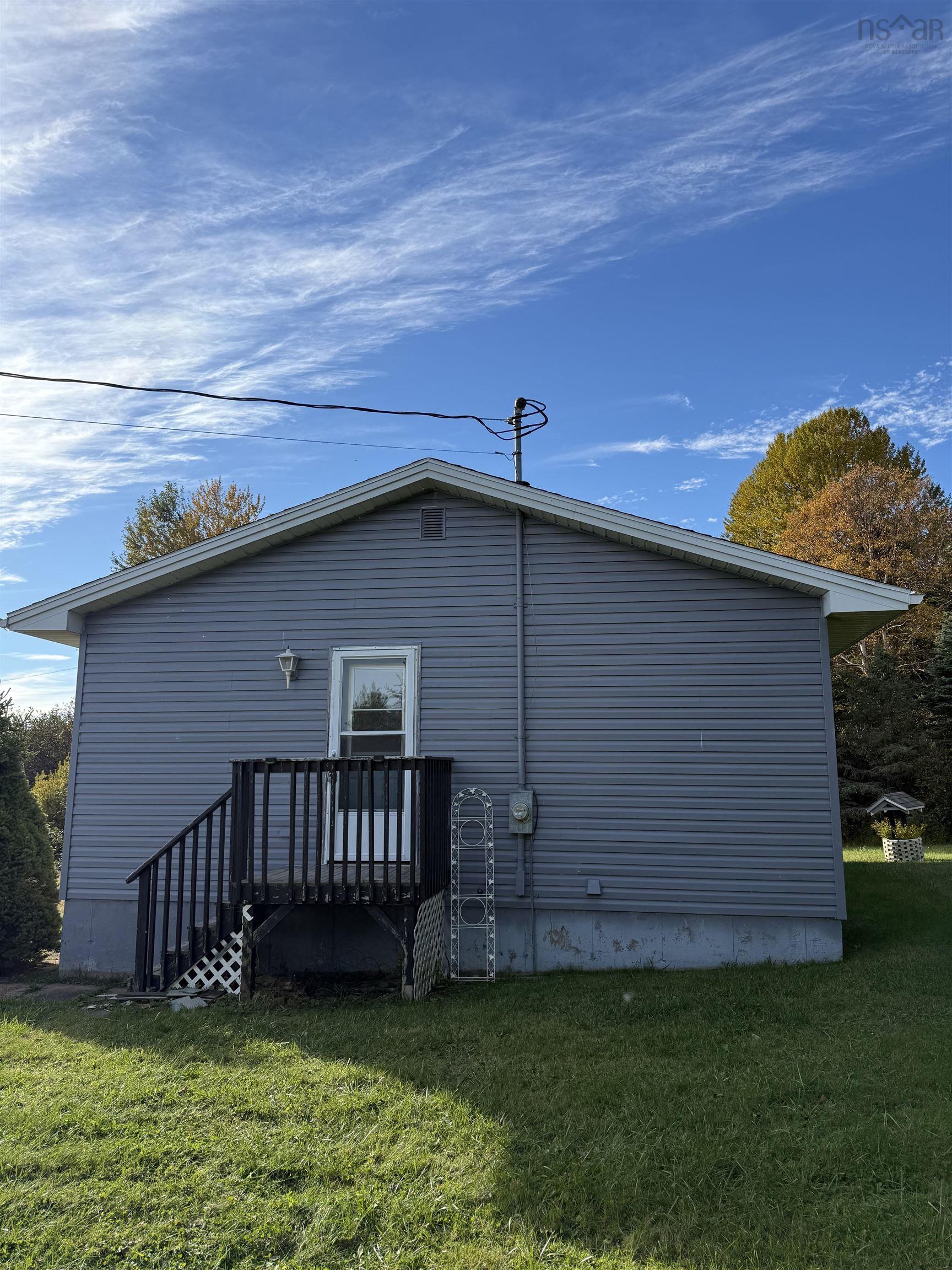$199,500.00: 8013 Highway 209, Wards Brook